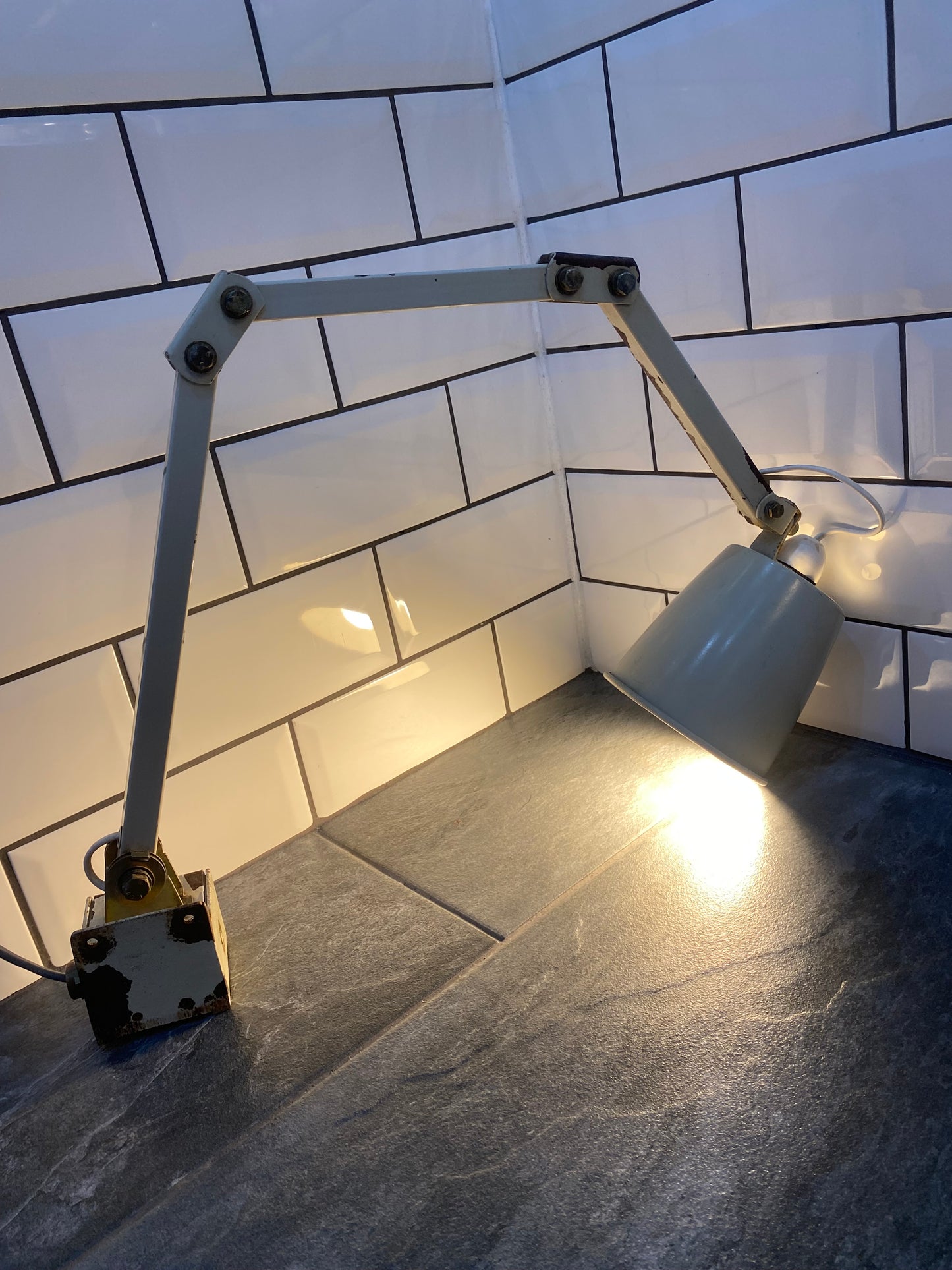 Vintage 1950s Memlite Industrial Light