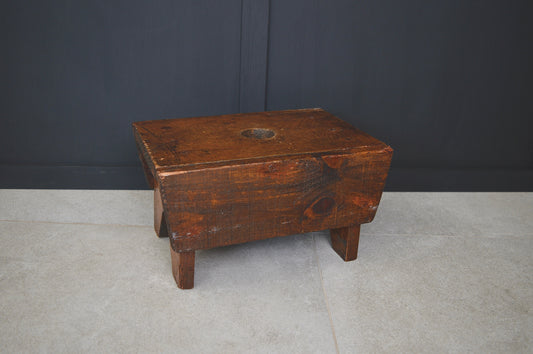 19th century Scottish vernacular “creepie” stool