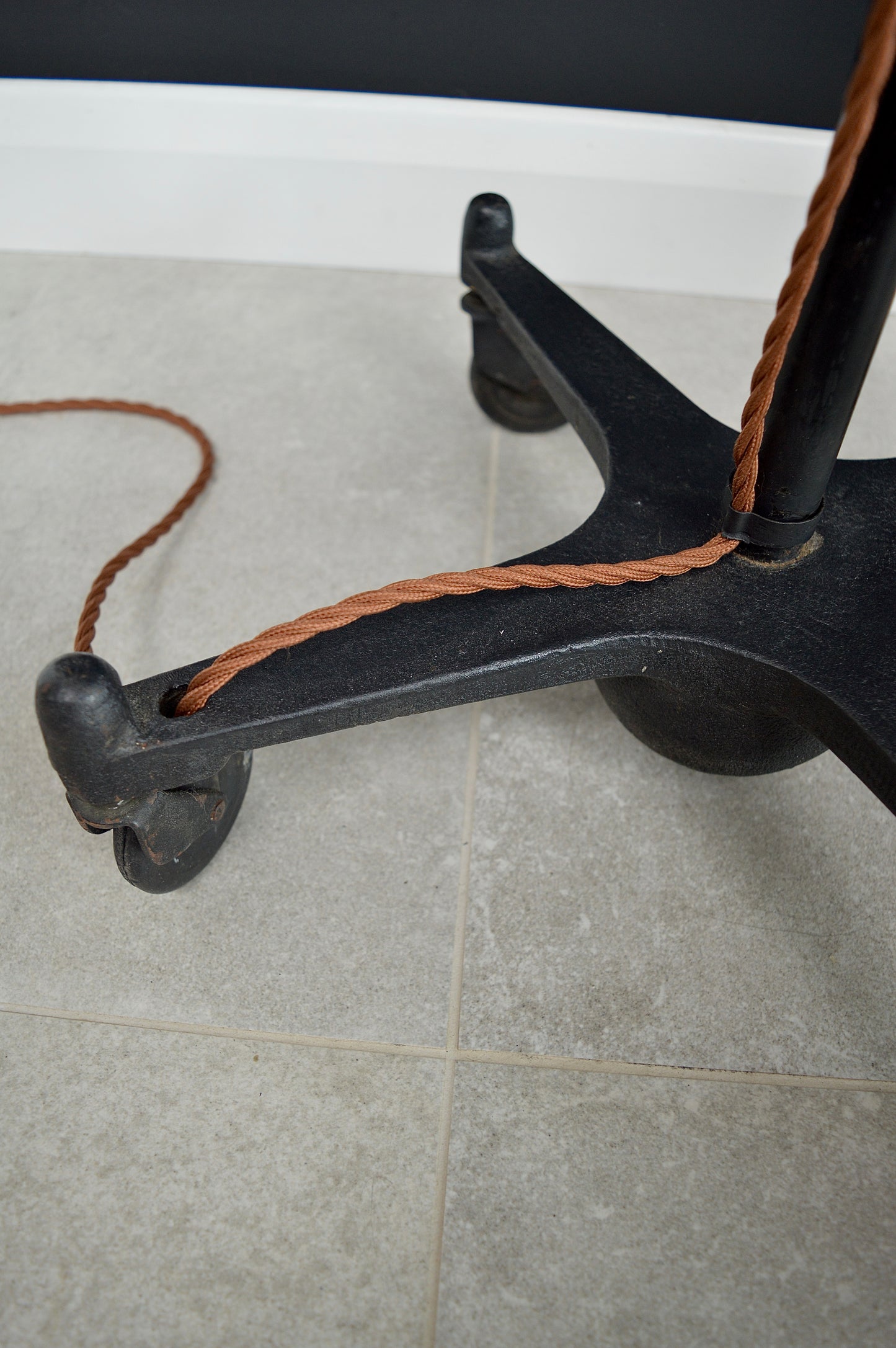 Model 1209 anglepoise trolley lamp