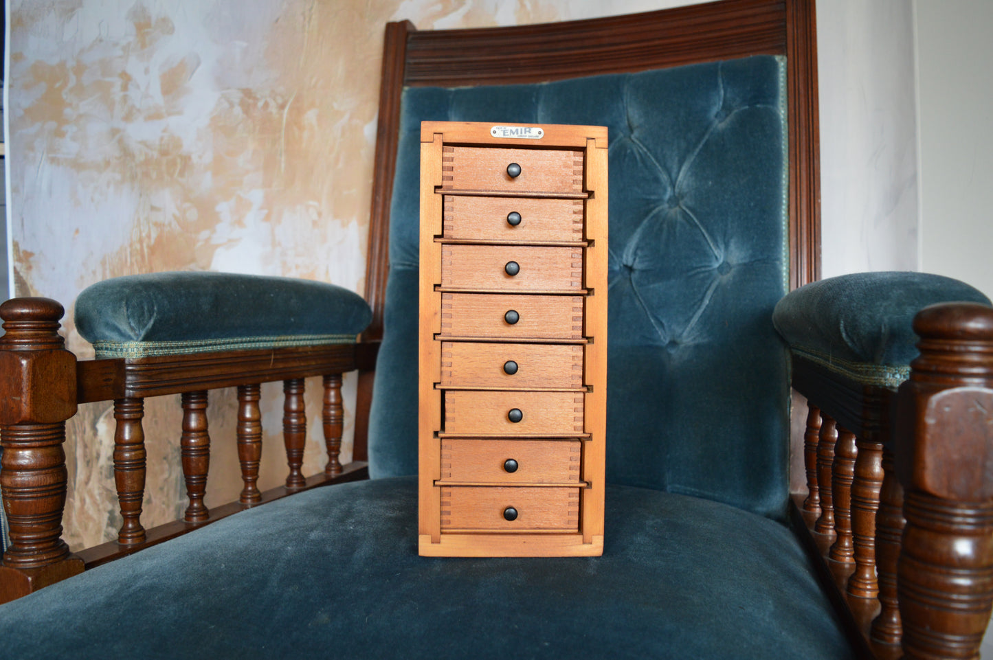 'Emir' of London Drawers