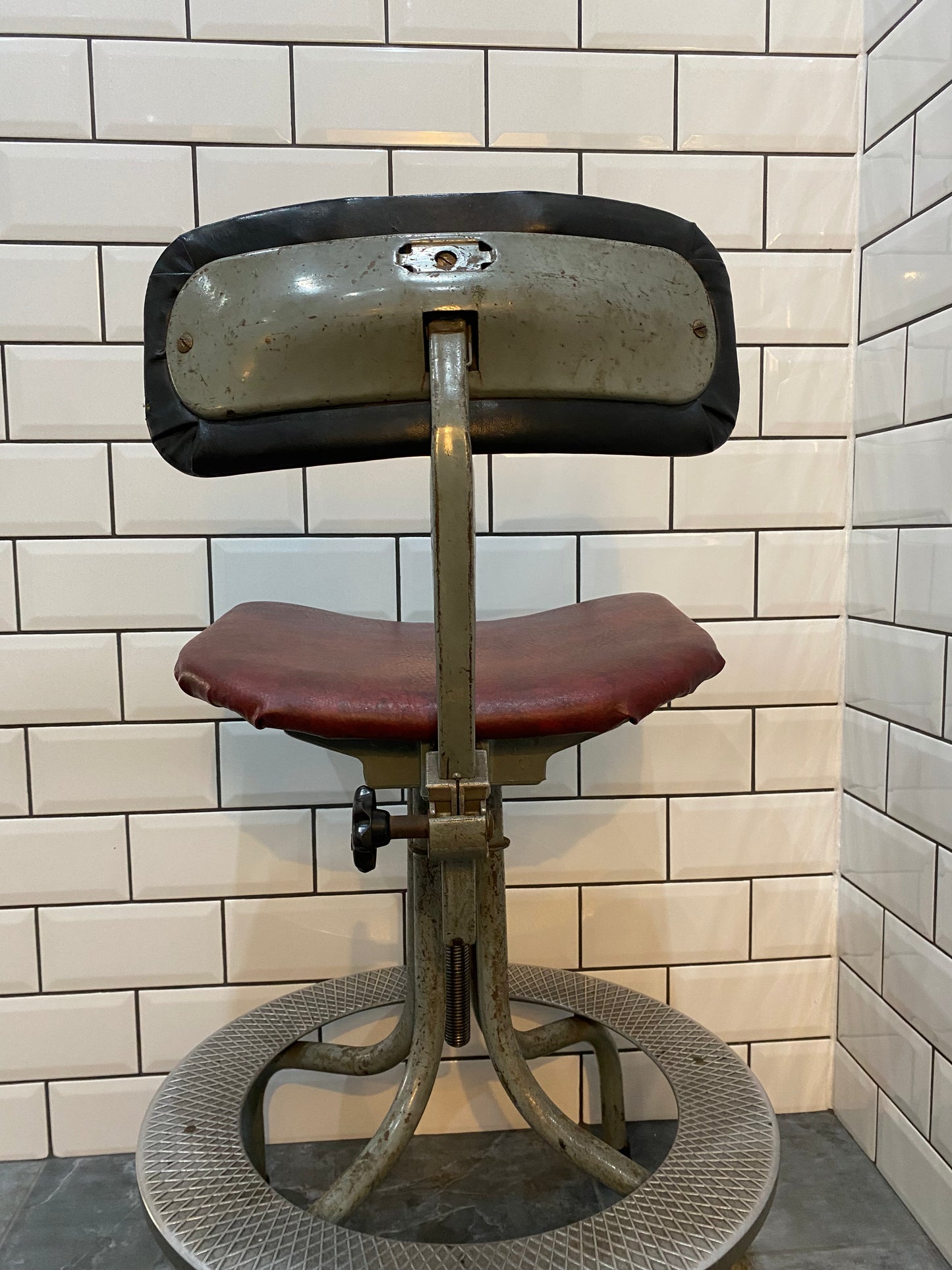 1950s TANSAD Machinists Chair