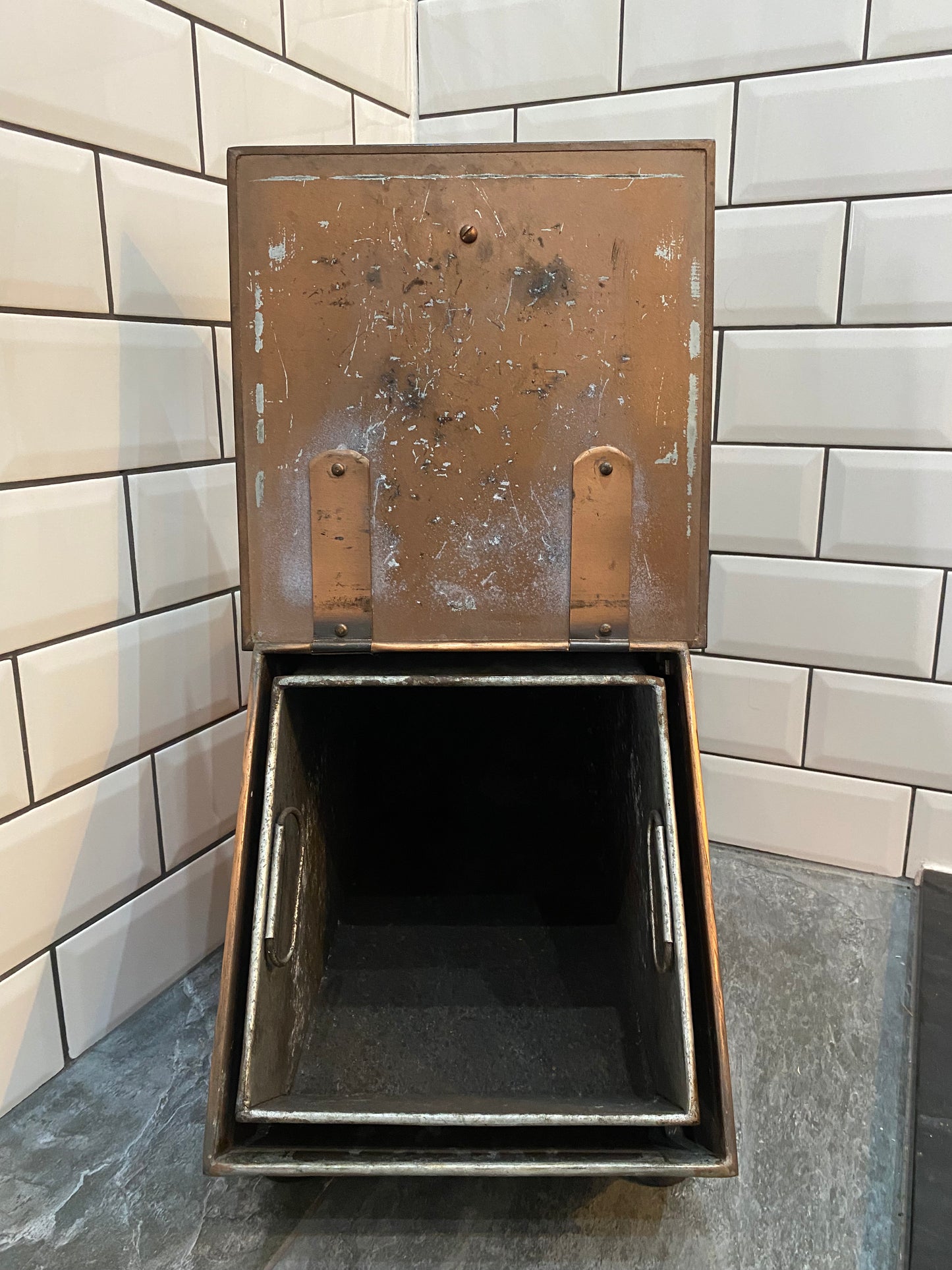 Large coal scuttle/ash collector from Maison Valenti