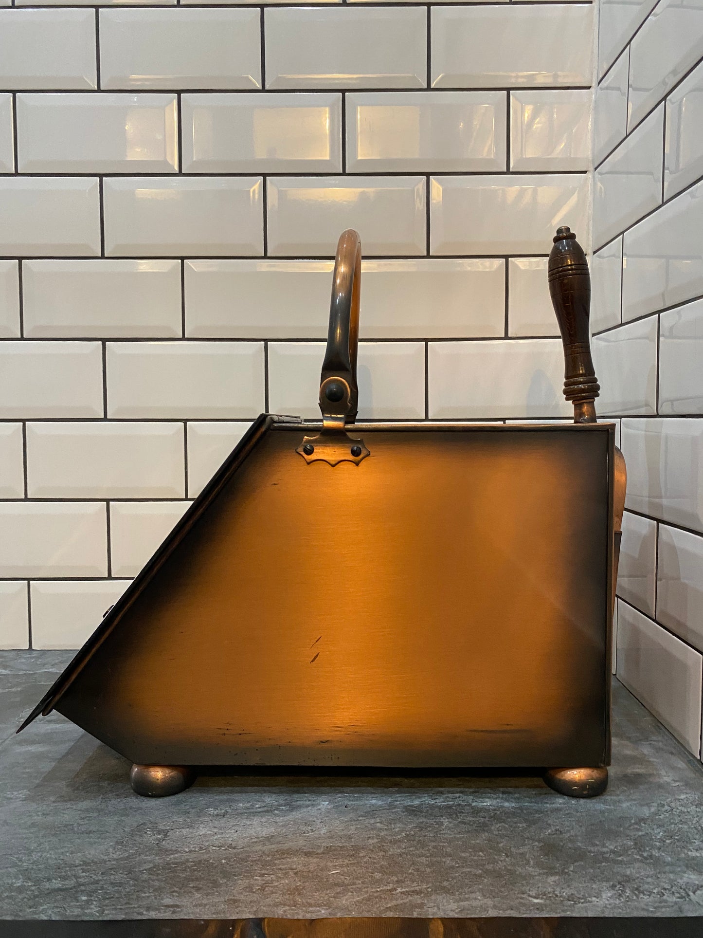 Large coal scuttle/ash collector from Maison Valenti