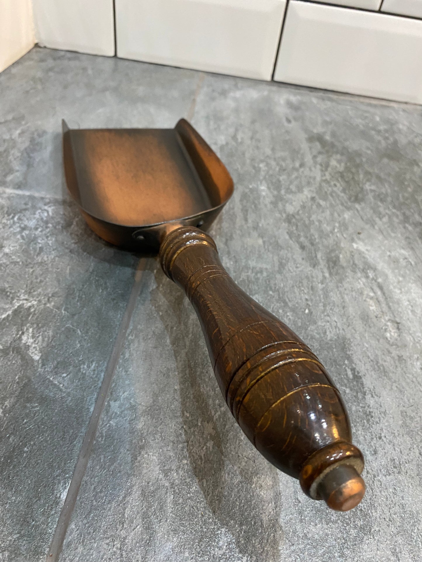 Large coal scuttle/ash collector from Maison Valenti