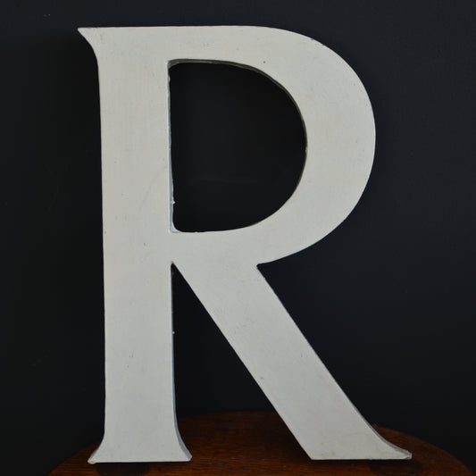 Vintage Wooden letter ‘R’