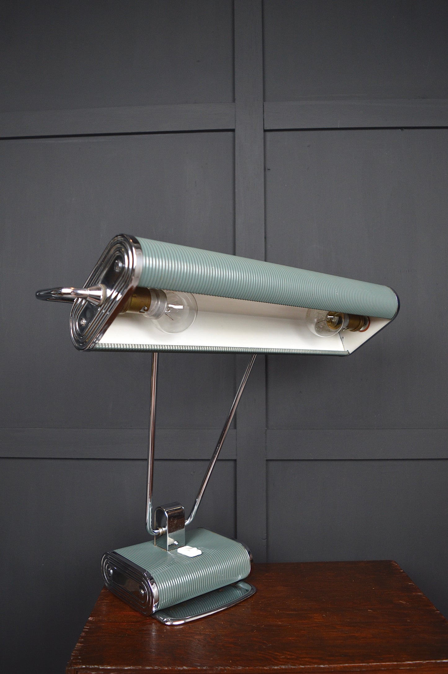 Eileen Grey ‘Jumo 71’ desk lamp