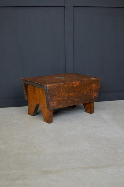 19th century Scottish vernacular “creepie” stool