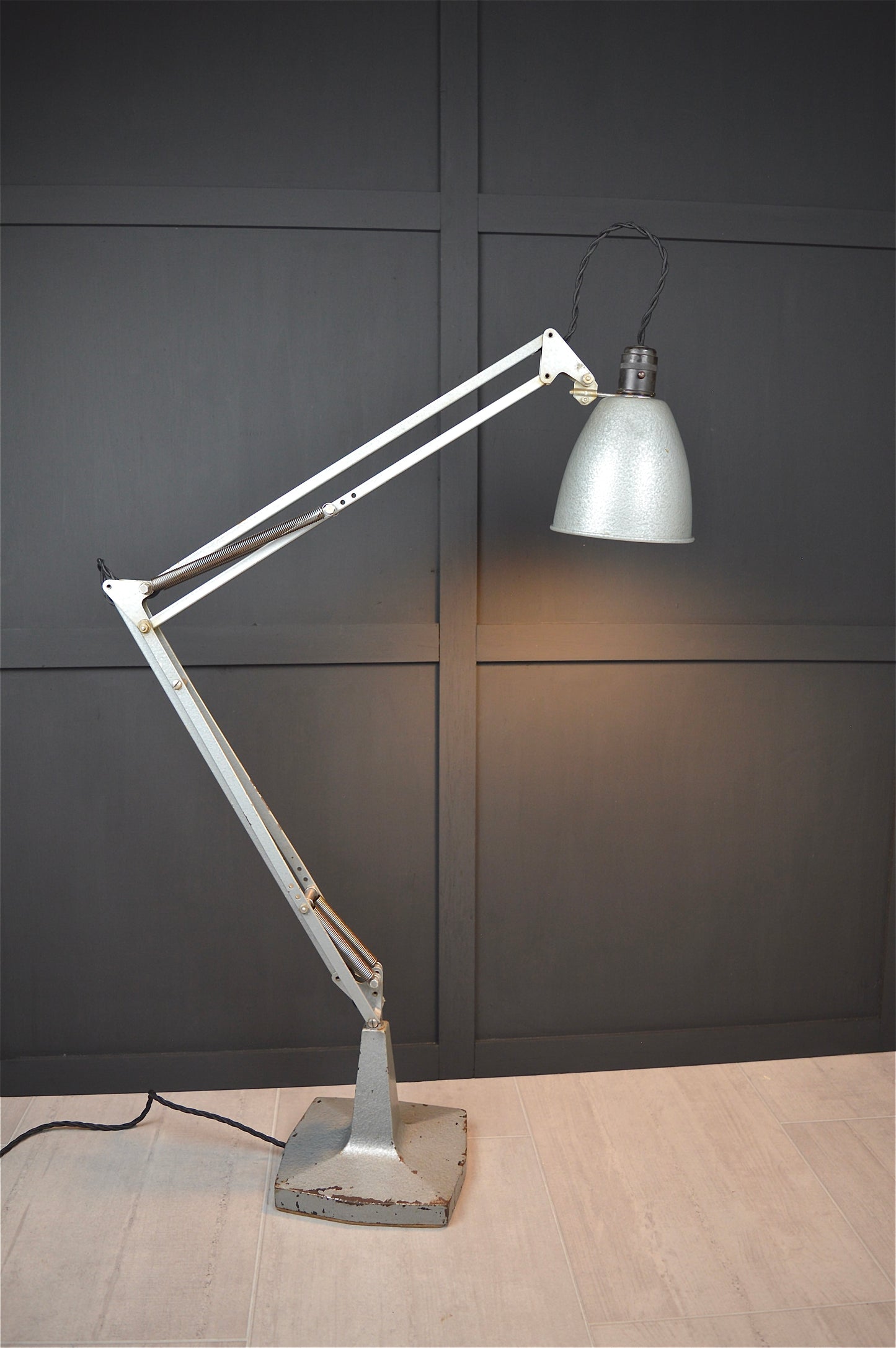 Rare 1930s Herbert Terry model 1208 anglepoise lamp