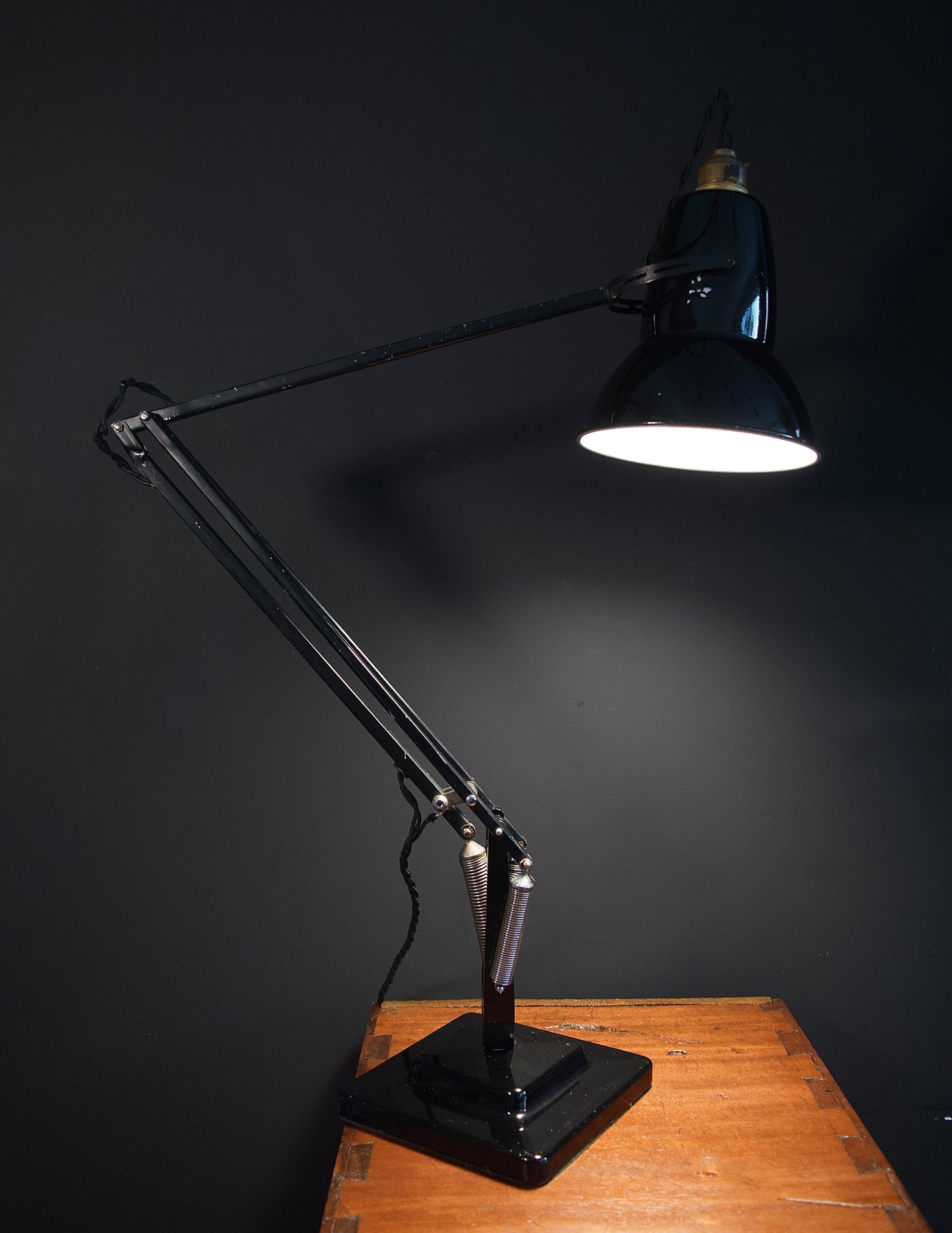 Black Herbert & Terry Model 1227 Anglepoise