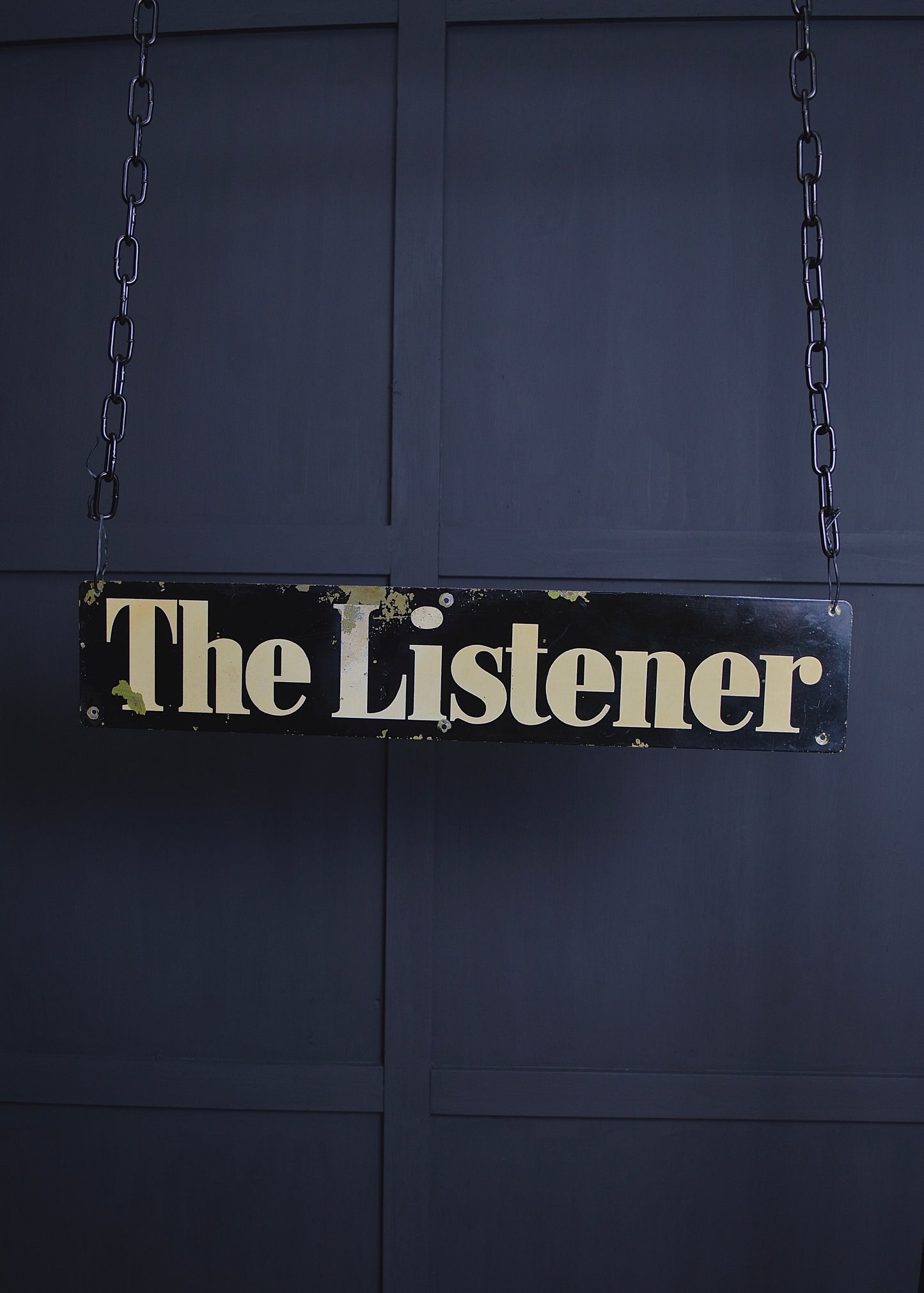 ‘The listener’ metal sign