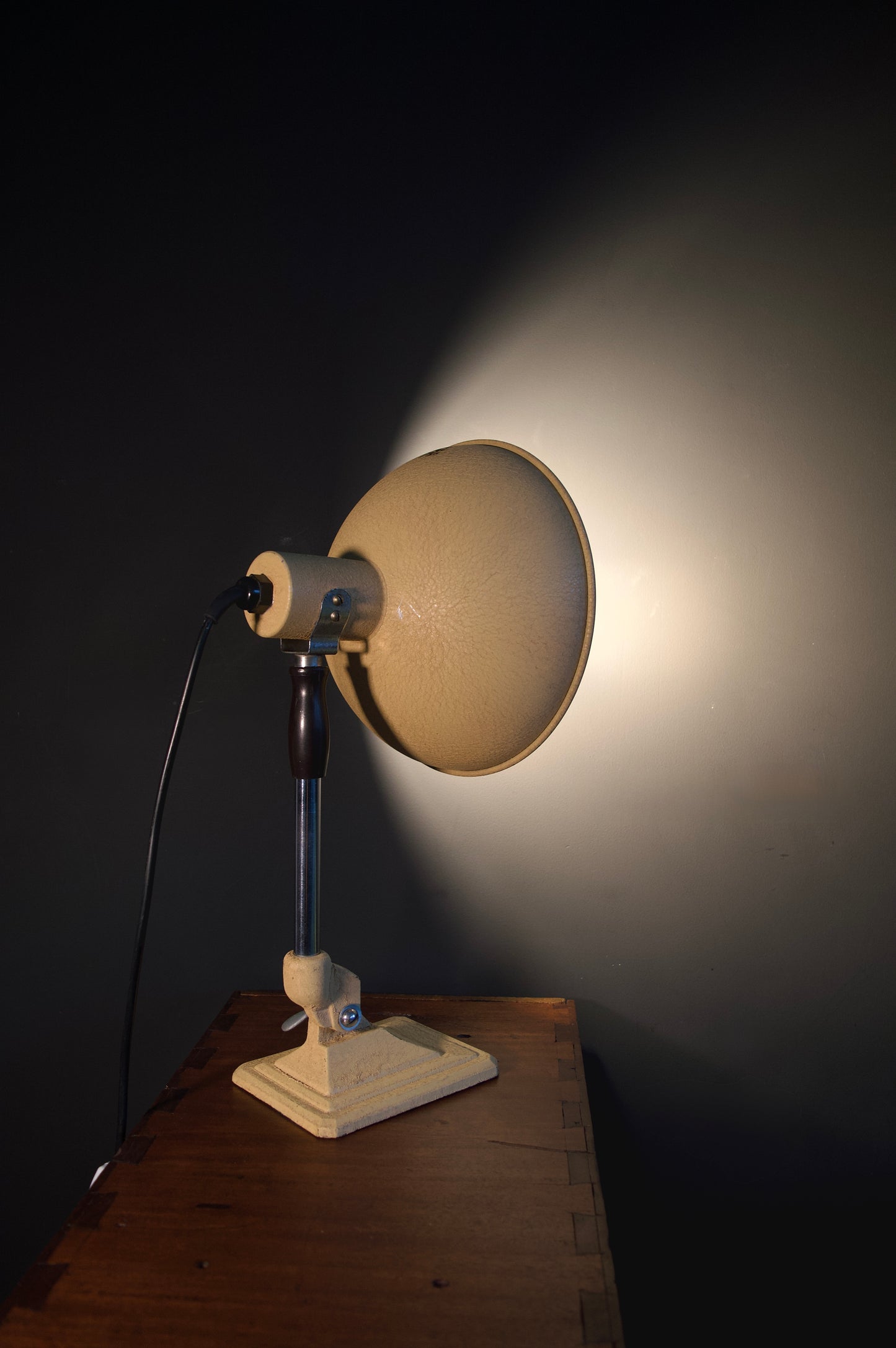 Pifco industrial lamp (circa 1940s)