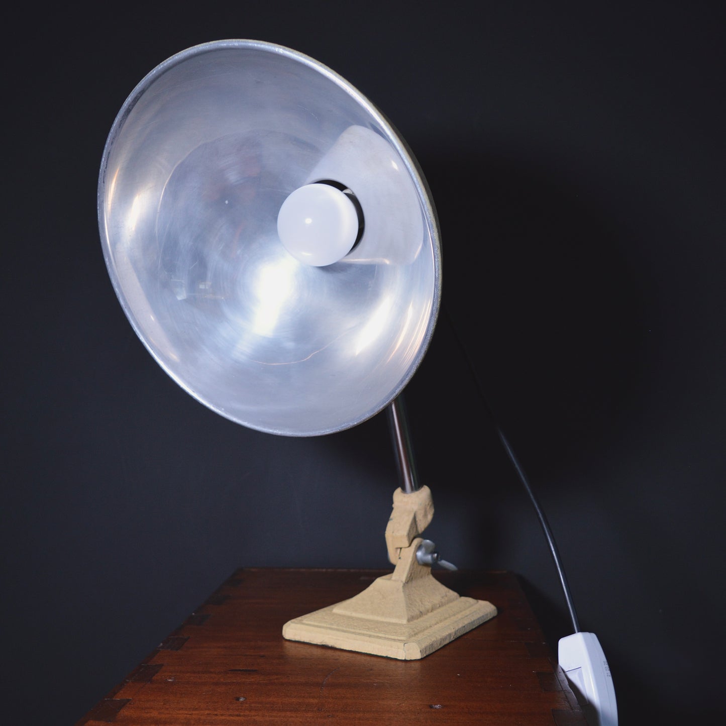 Pifco industrial lamp (circa 1940s)