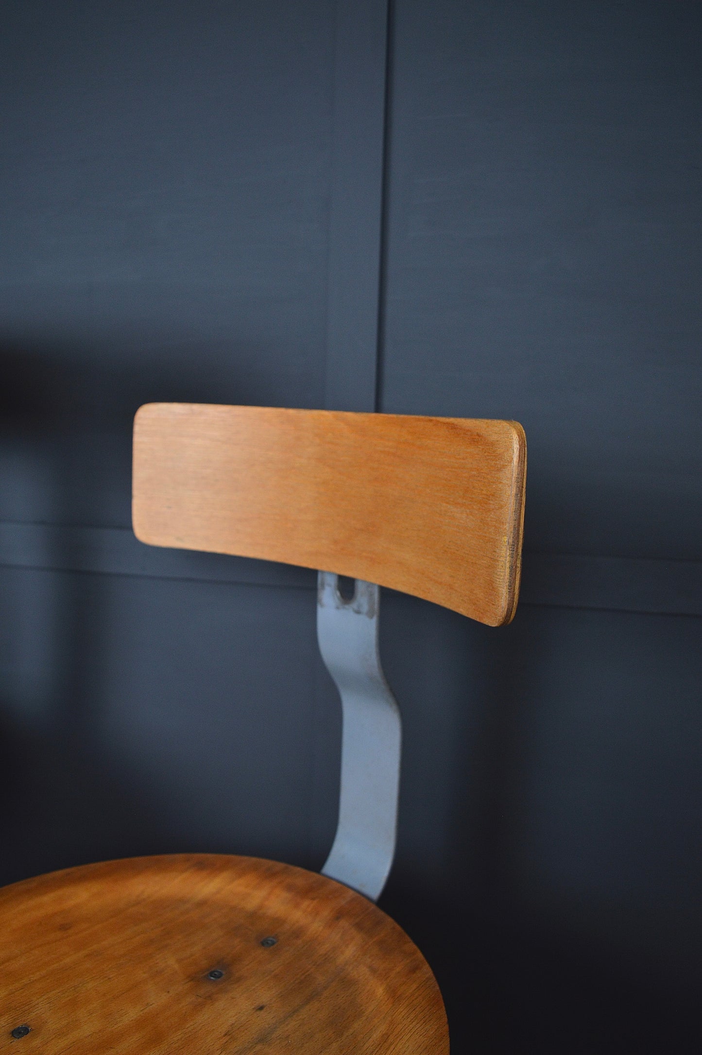 Singer industrial swivel chairs