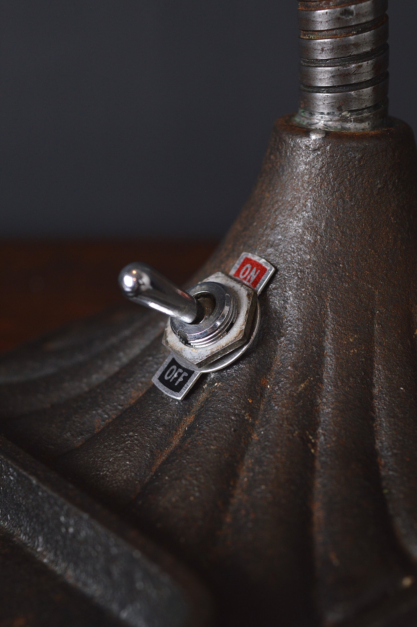 1930s “Supreme" gooseneck lamp
