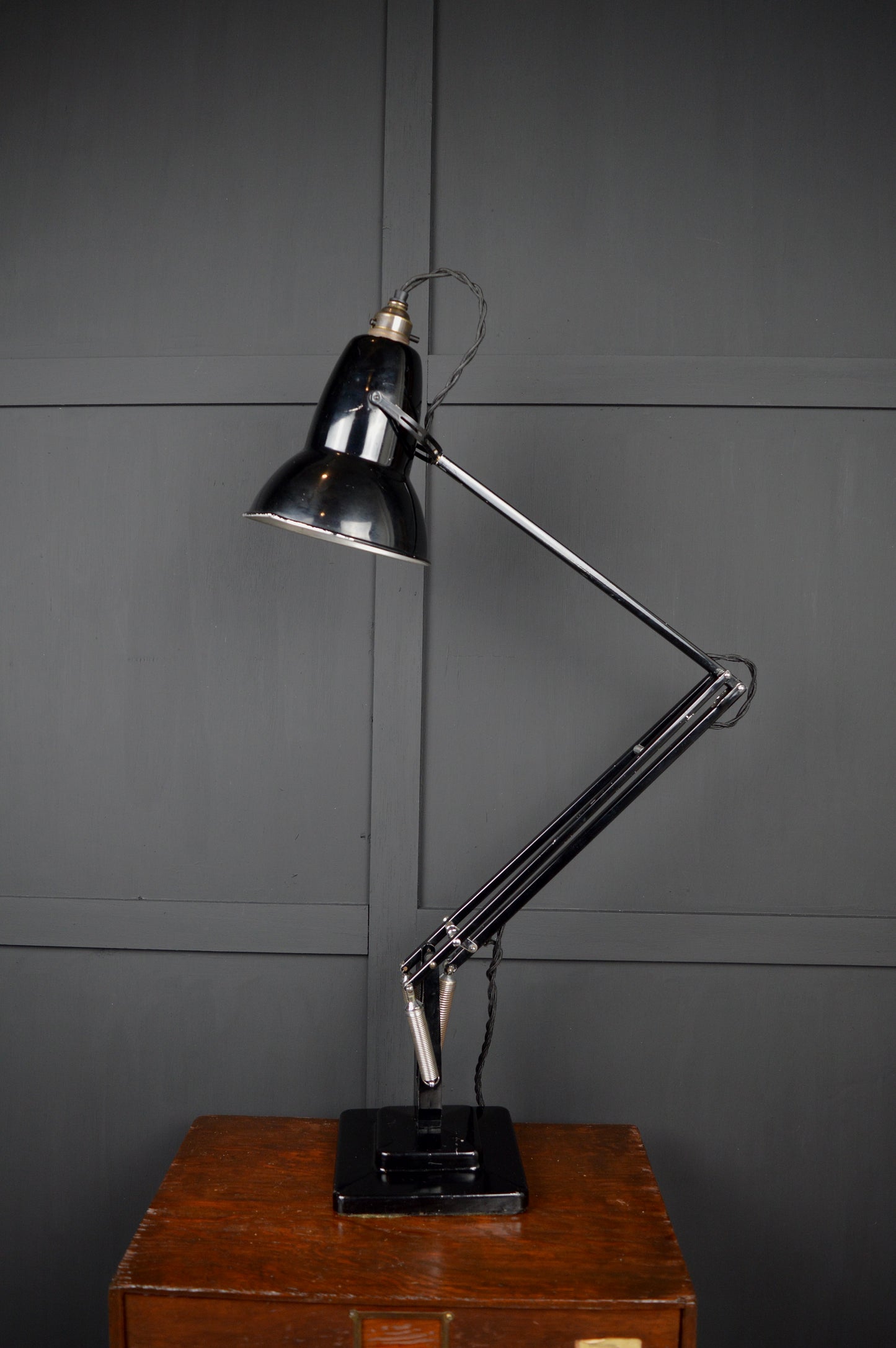 Black Herbert & Terry Model 1227 Anglepoise