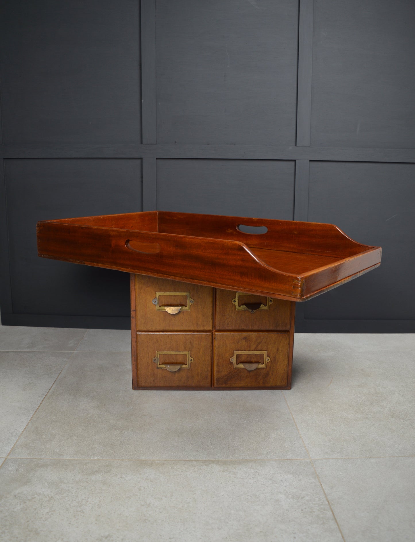19th Century, Mahogany Georgian Buttlers tray