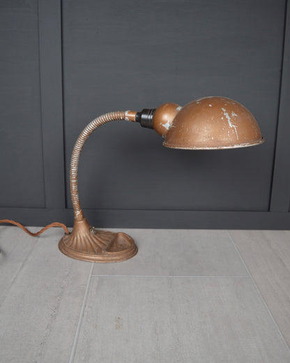 Supreme gooseneck lamp