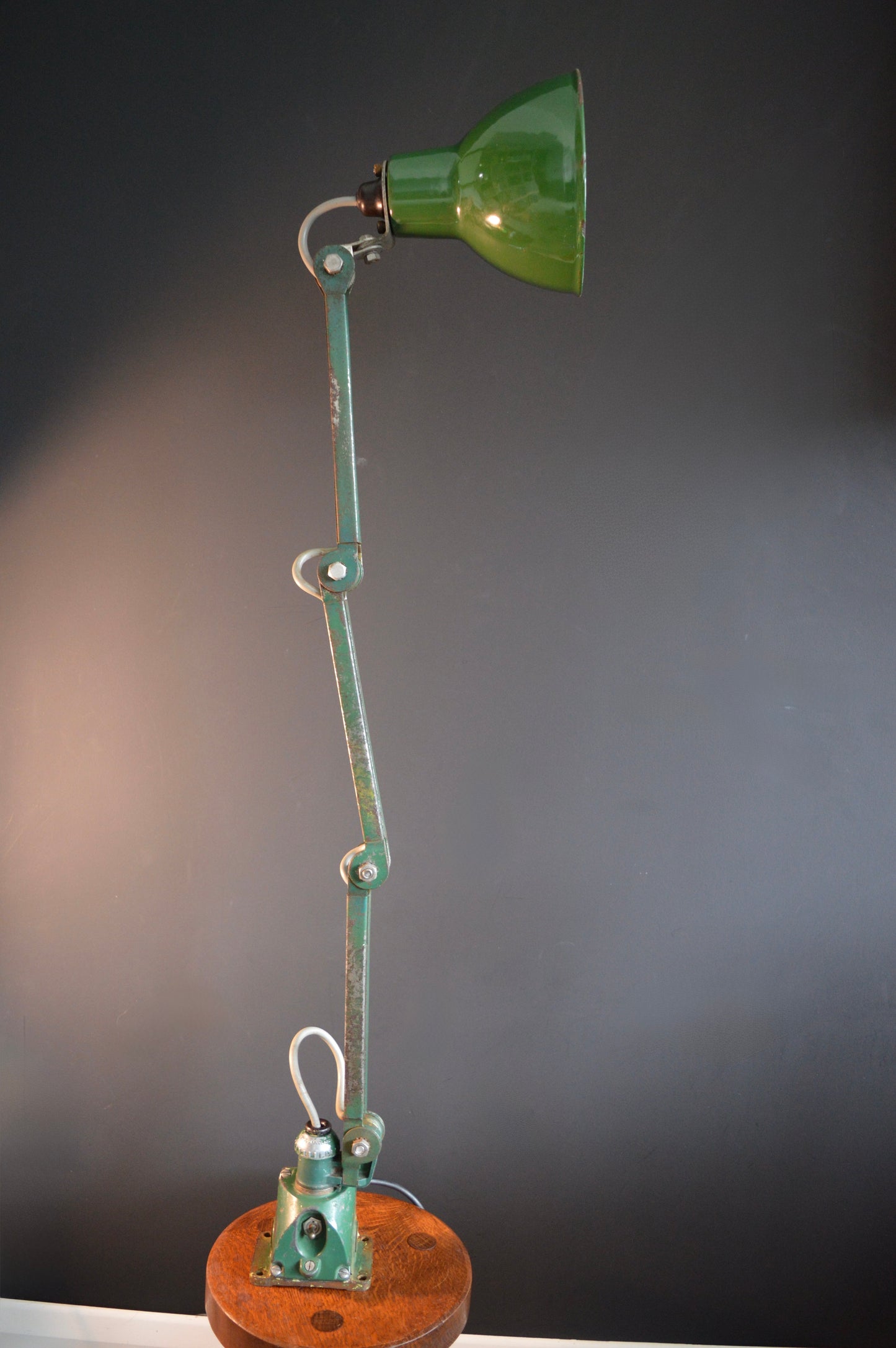 1940s EDL 3-arm machinist/work lamp