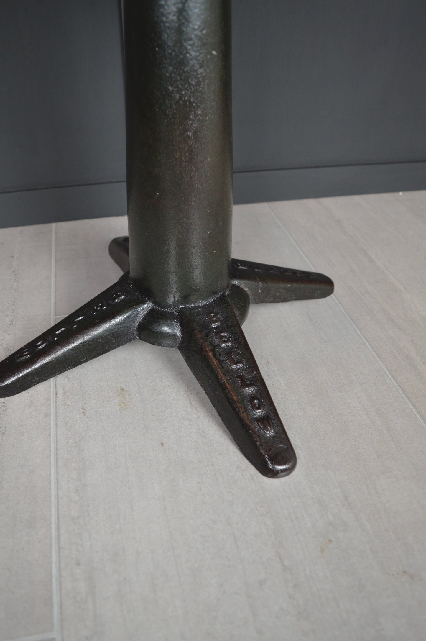 Bellow industrial cast iron stool