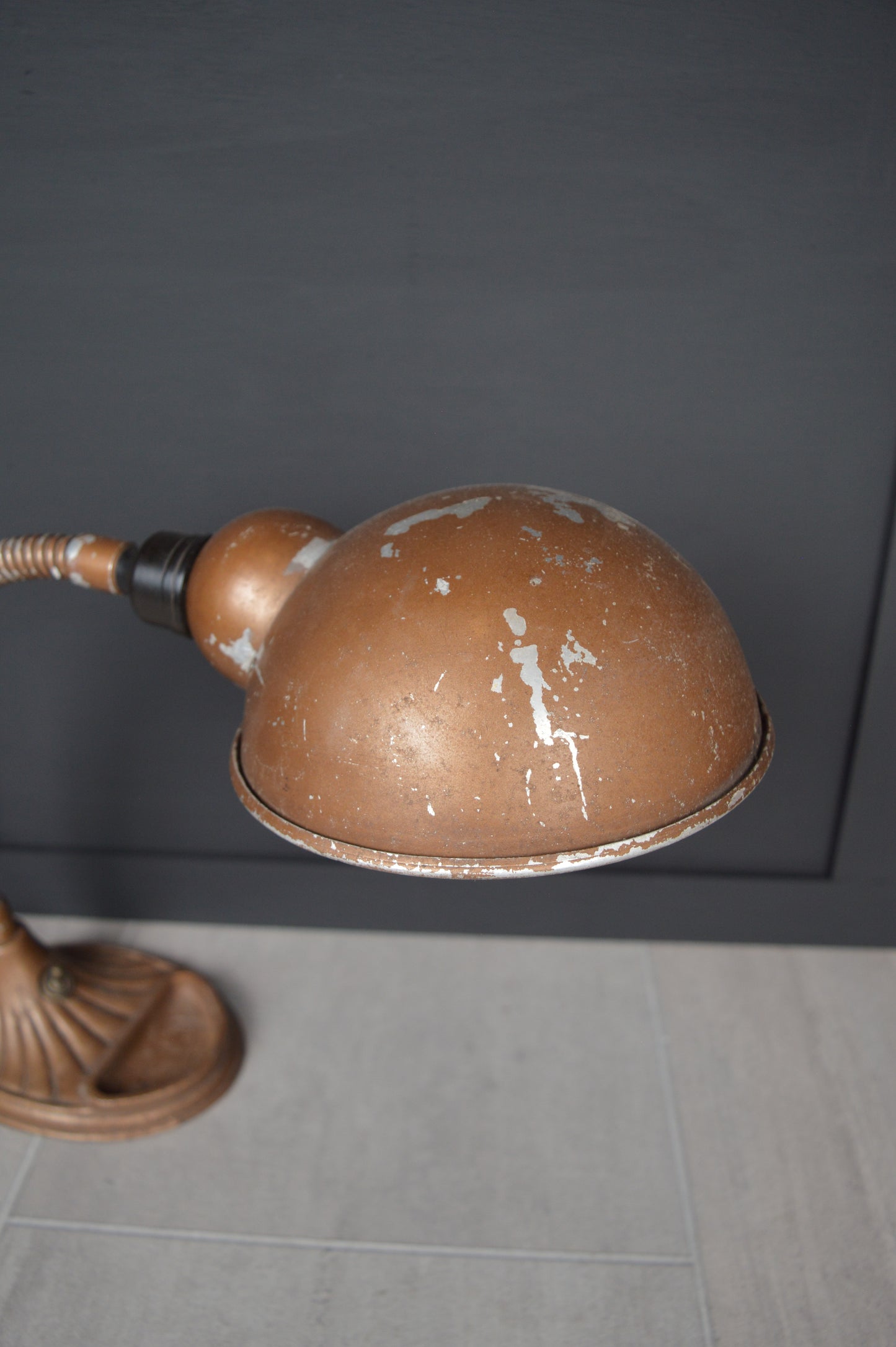 Supreme gooseneck lamp