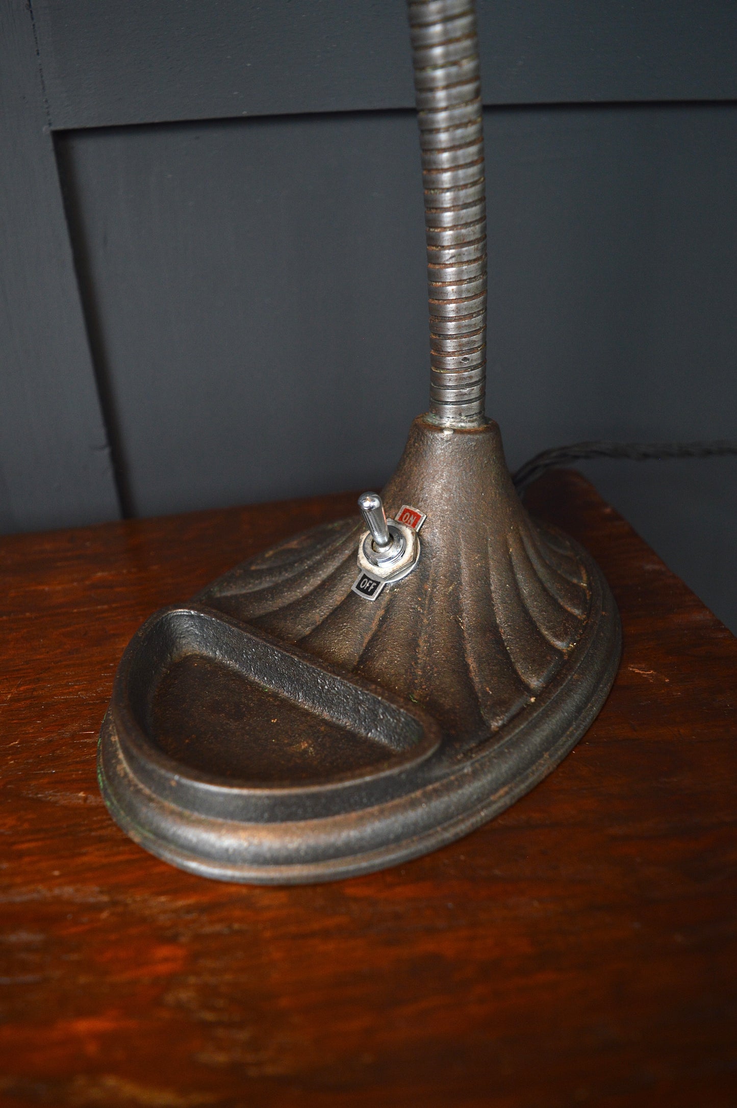 1930s “Supreme" gooseneck lamp