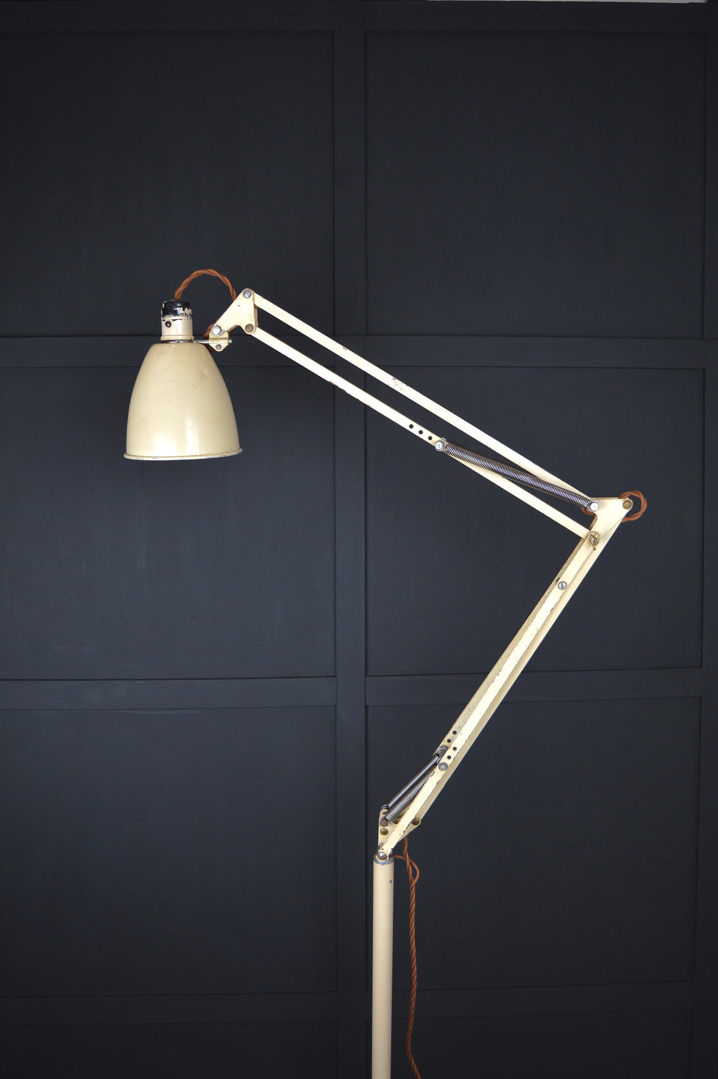 Model 1209 Anglepoise trolley lamp