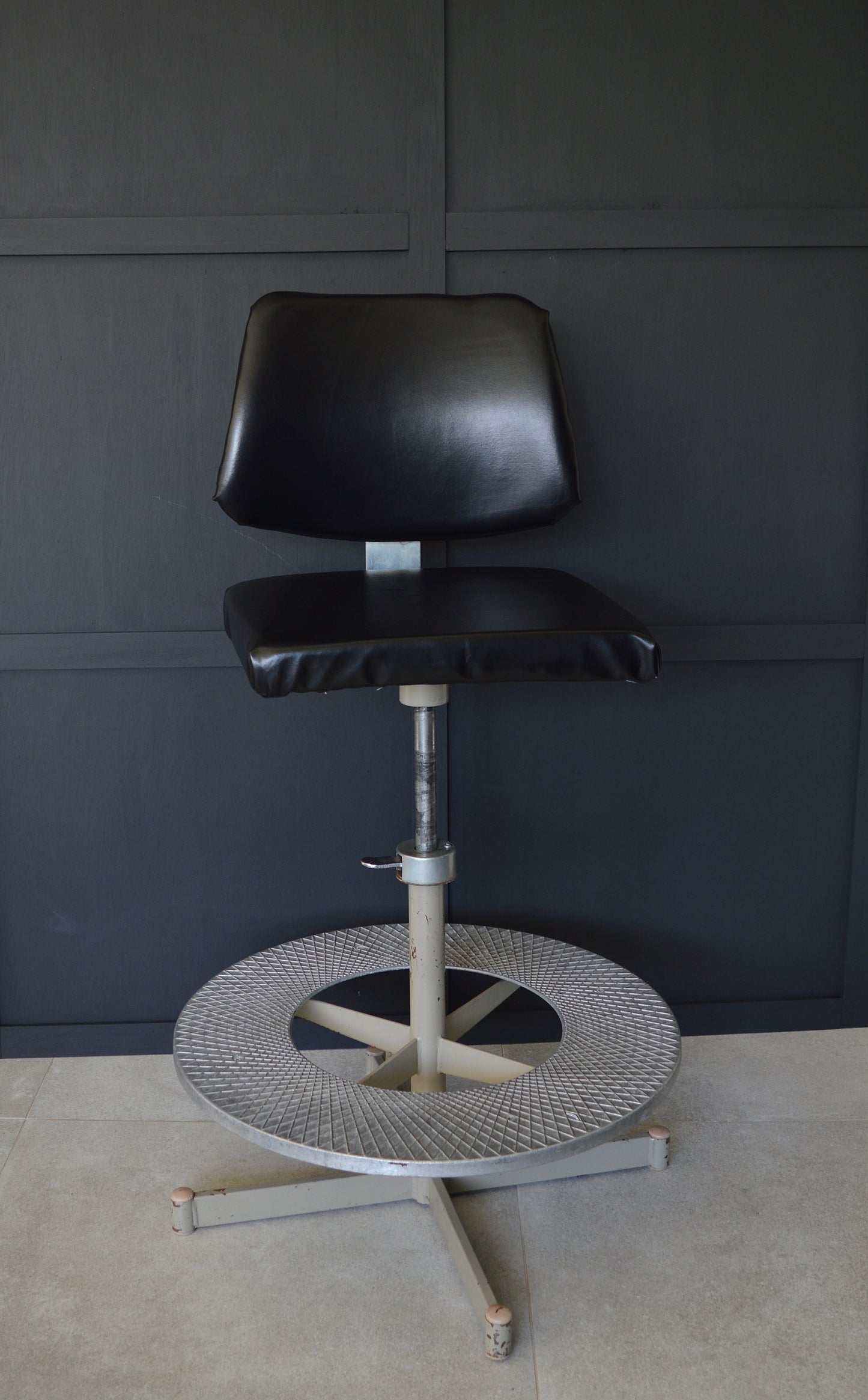 Vintage industrial machinists chair