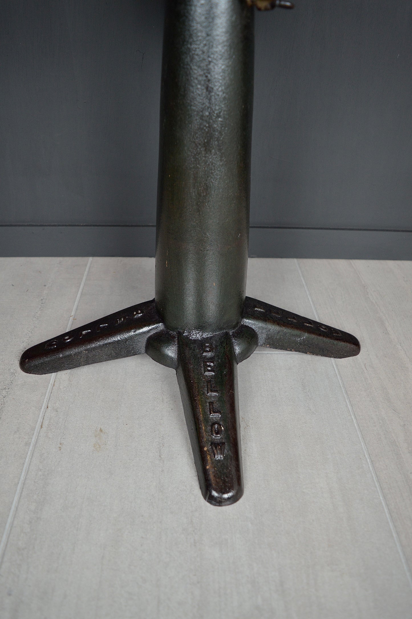 Bellow industrial cast iron stool