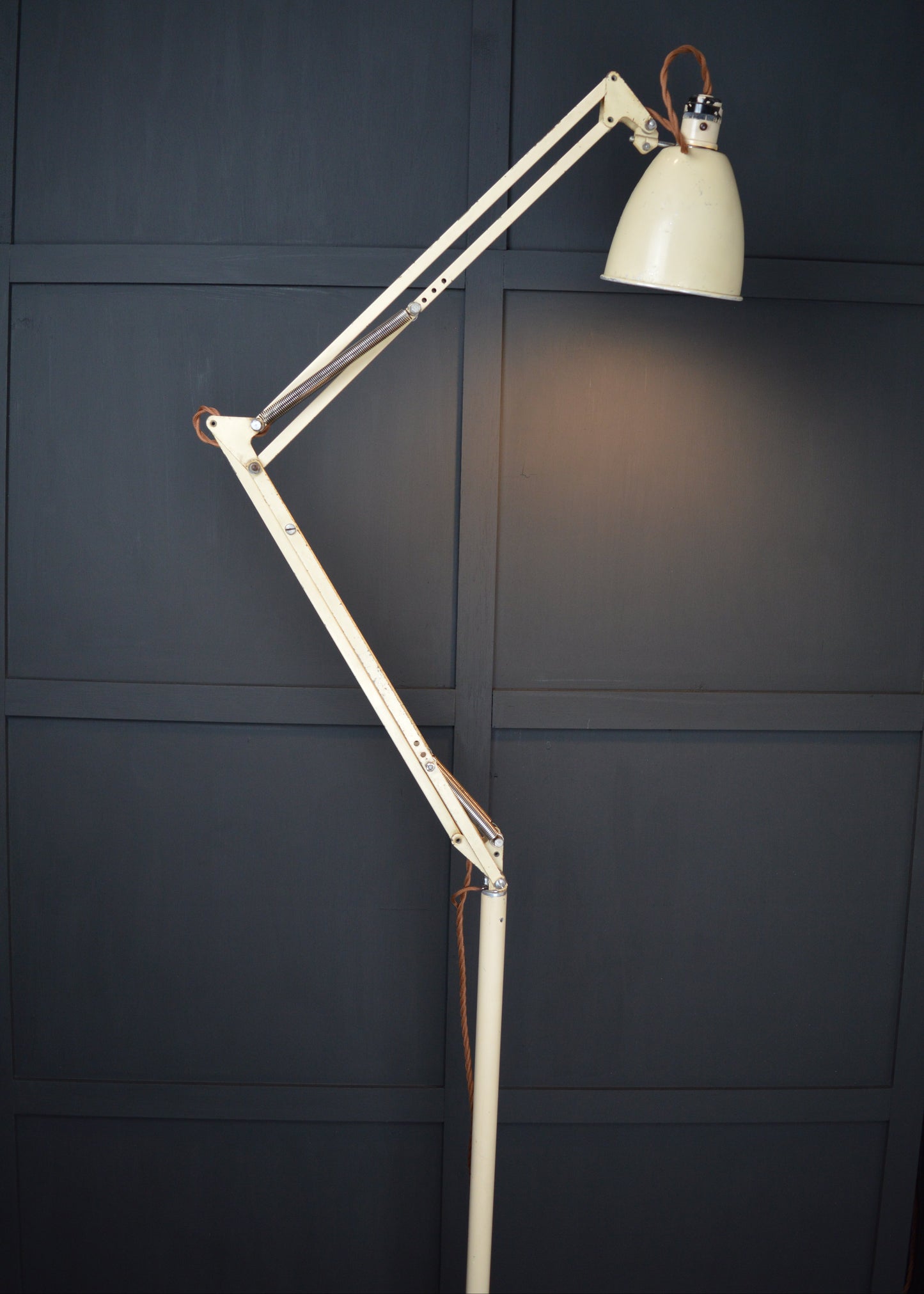 Model 1209 Anglepoise trolley lamp