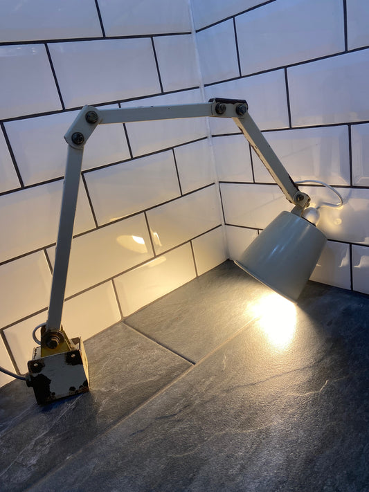 Vintage 1950s Memlite Industrial Light