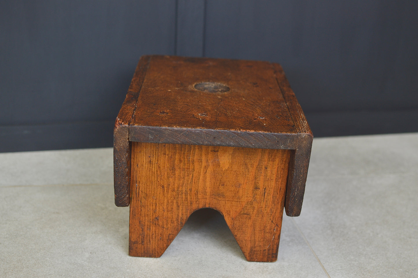 19th century Scottish vernacular “creepie” stool