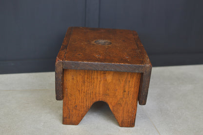 19th century Scottish vernacular “creepie” stool