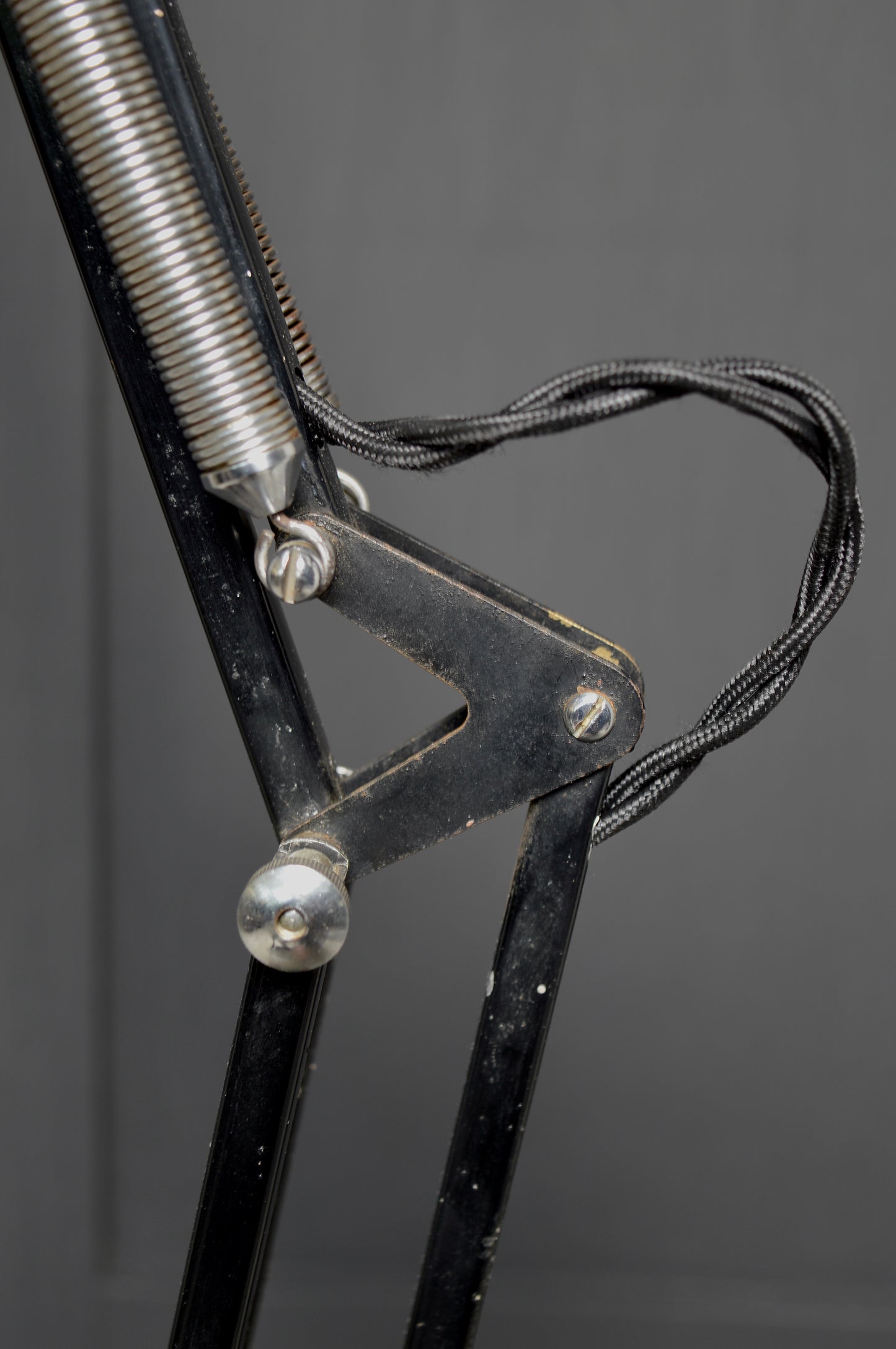 Black Herbert Terry model 1209 anglepoise lamp (Circa 1930s)