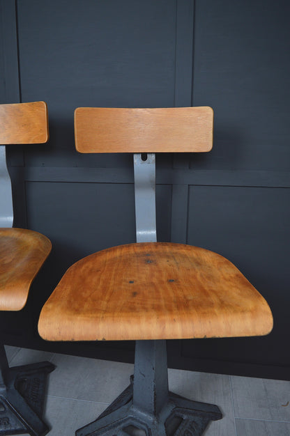 Singer industrial swivel chairs