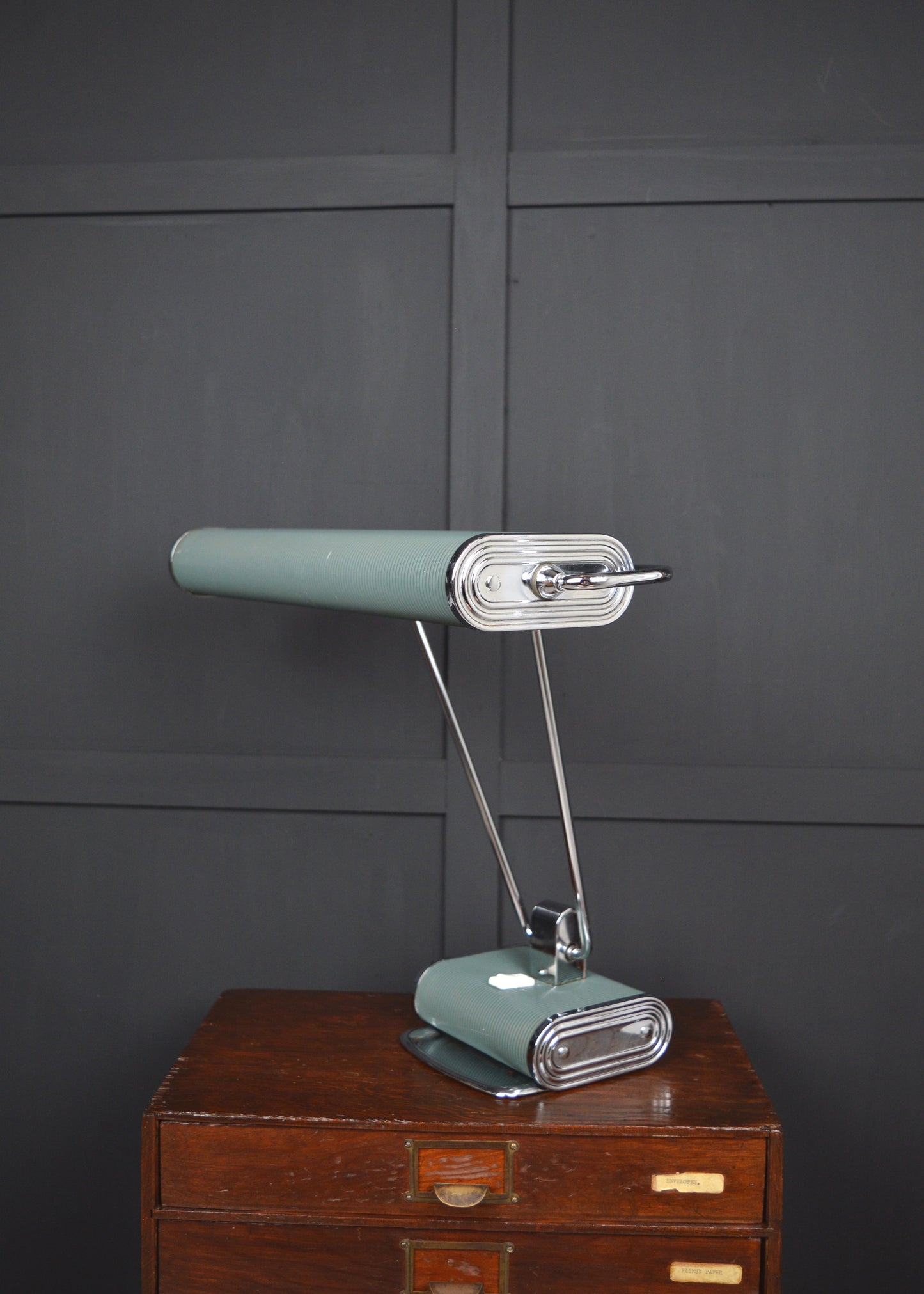 Eileen Grey ‘Jumo 71’ desk lamp