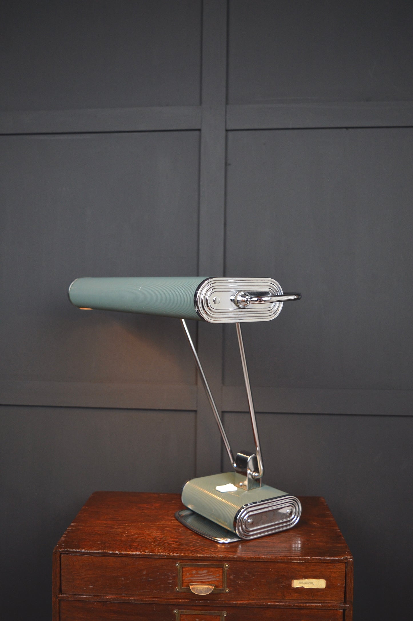 Eileen Grey ‘Jumo 71’ desk lamp