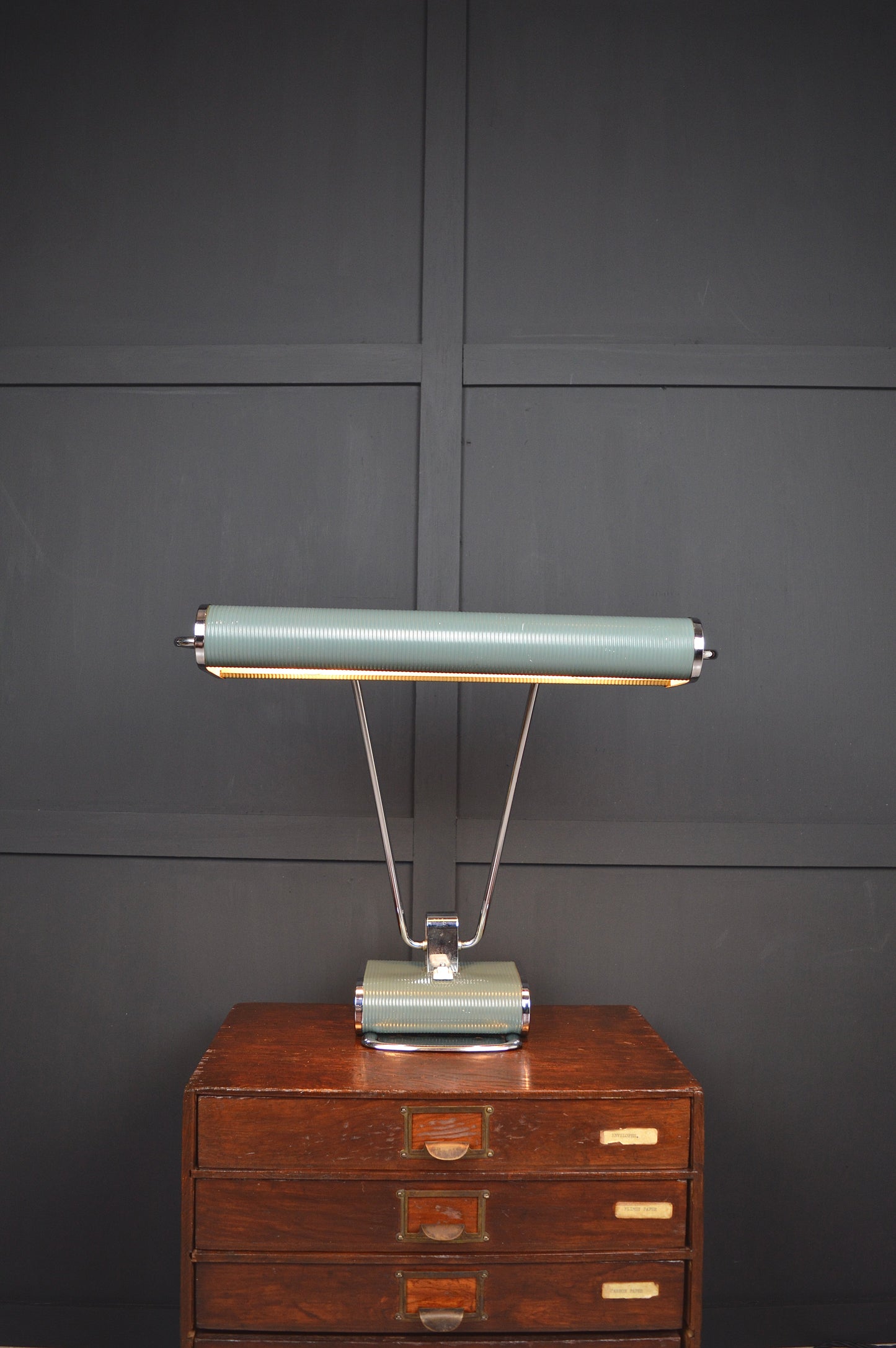 Eileen Grey ‘Jumo 71’ desk lamp