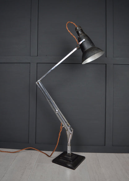 1930s Black 3 step anglepoise 1227 lamp front