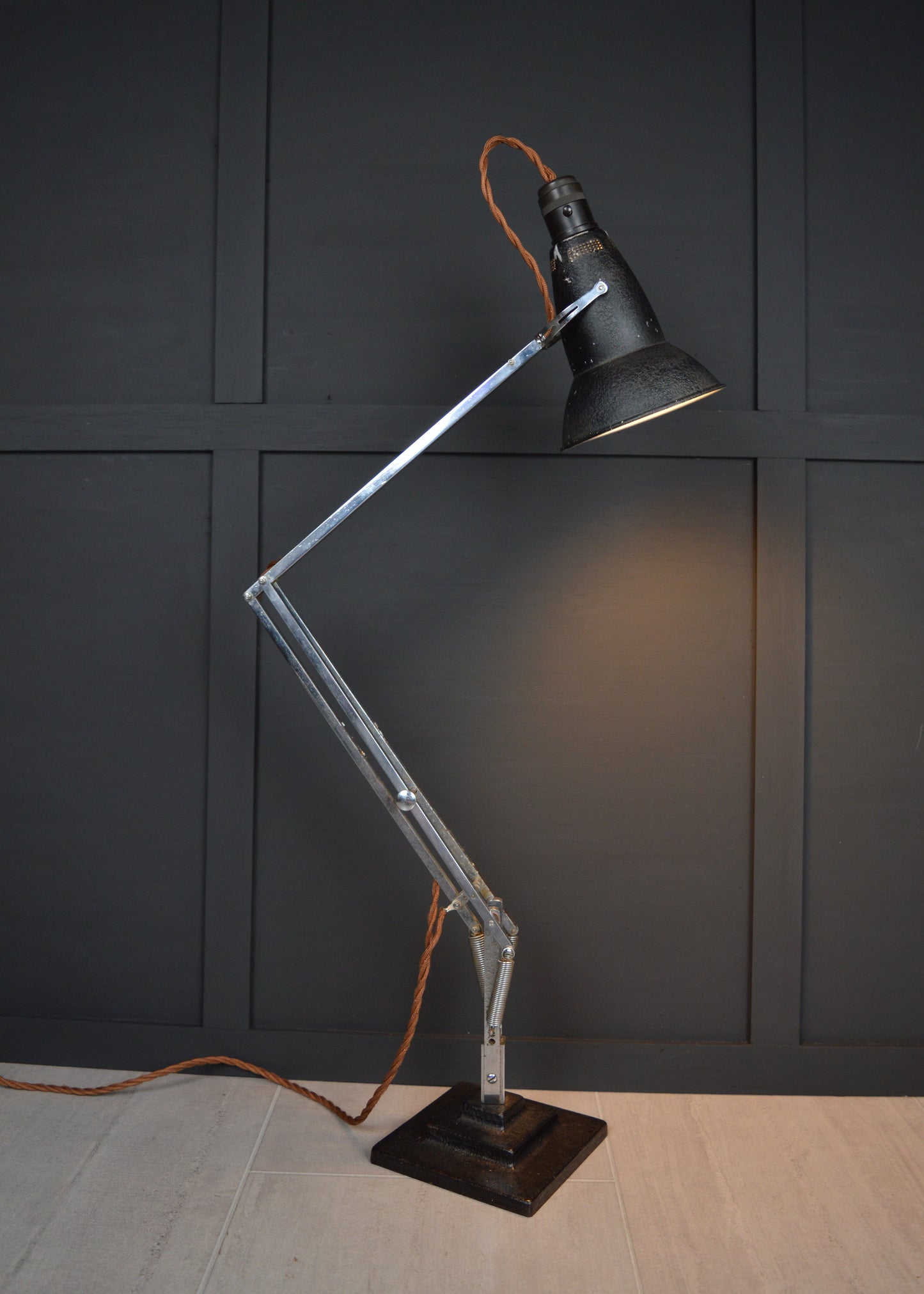1930s Black 3 step anglepoise 1227 lamp switched on