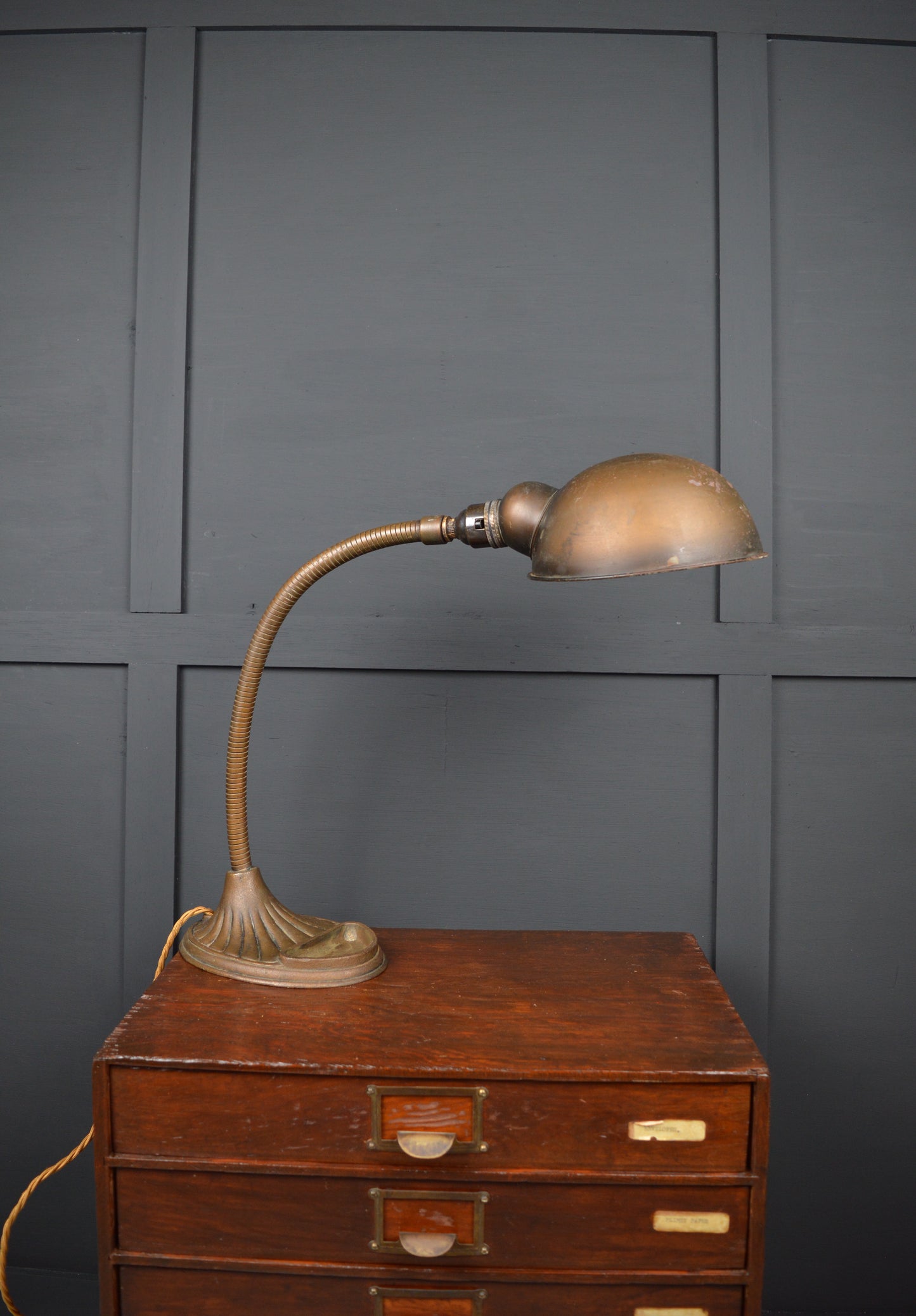Brass "Supreme" gooseneck lamp