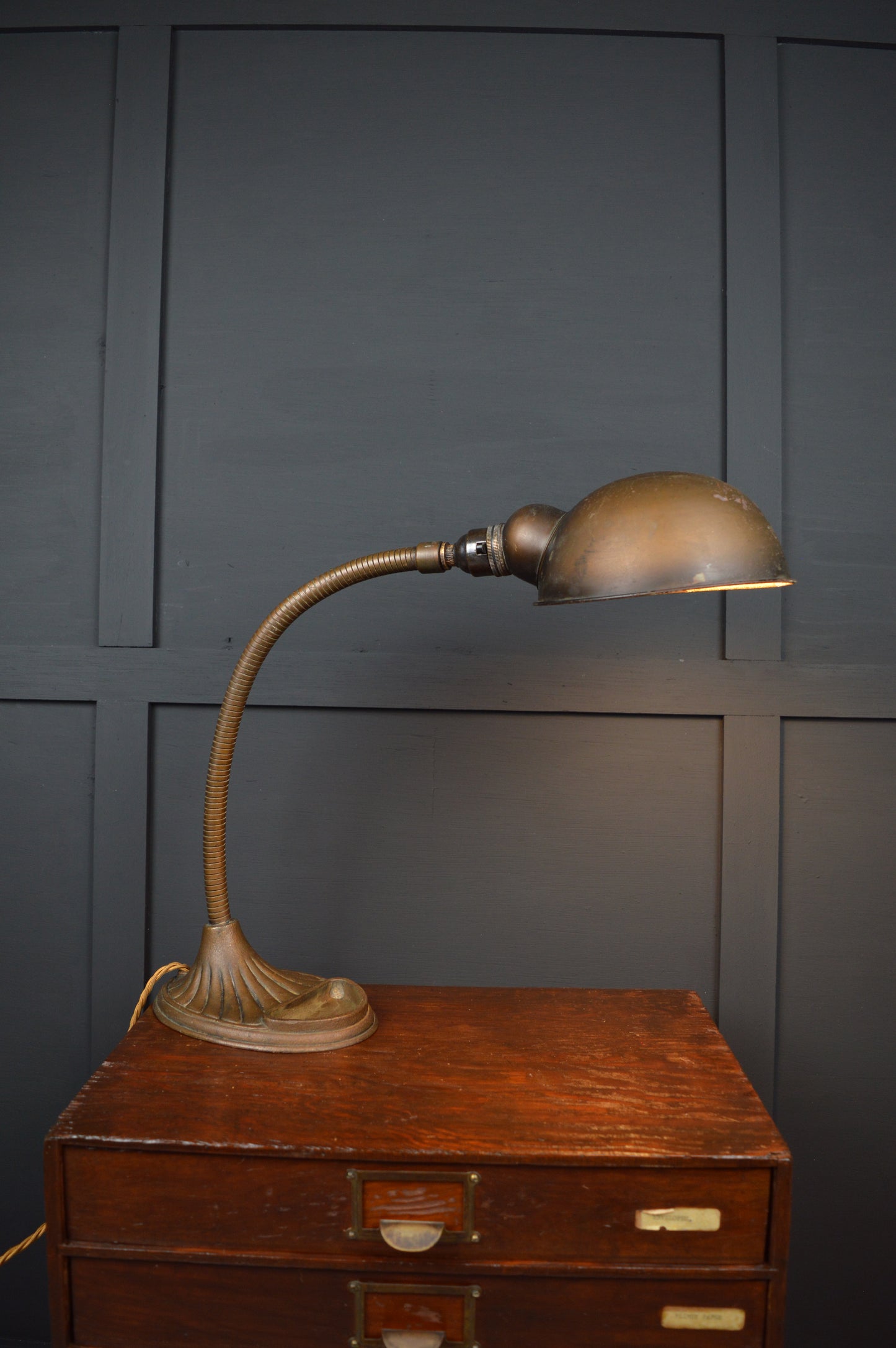 Brass "Supreme" gooseneck lamp