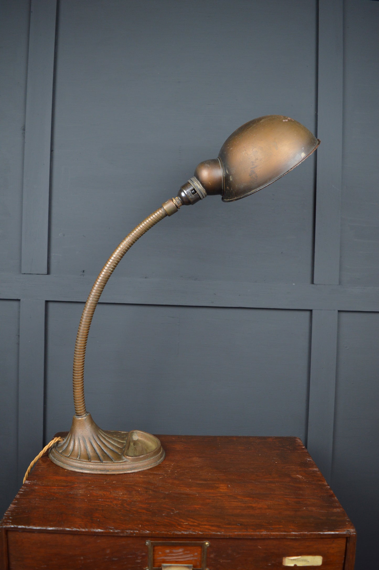 Brass "Supreme" gooseneck lamp