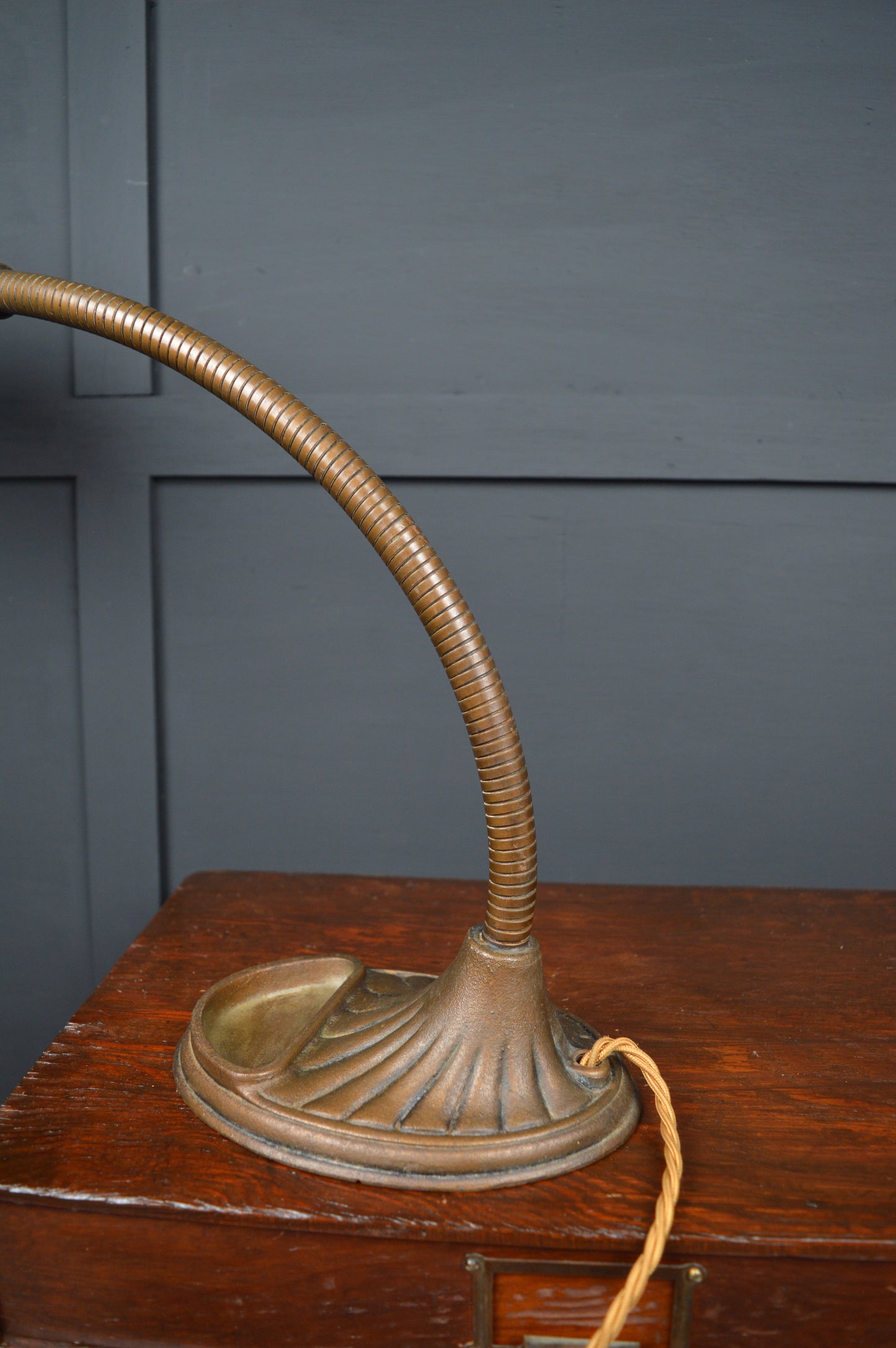 Brass "Supreme" gooseneck lamp