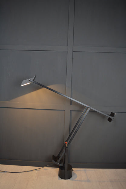 Tizio desk lamp