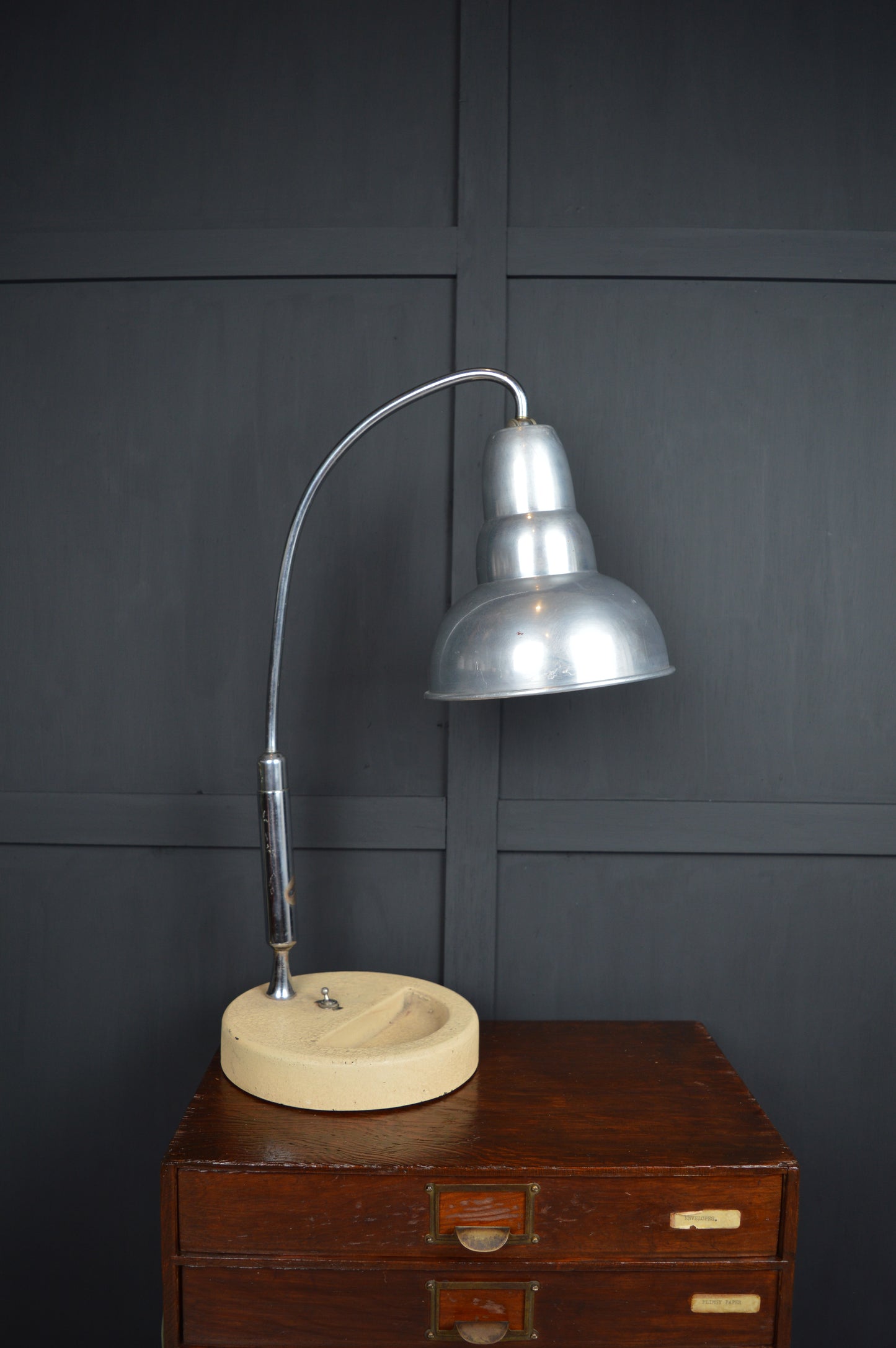 Cream base 'Multilight' desk Lamp