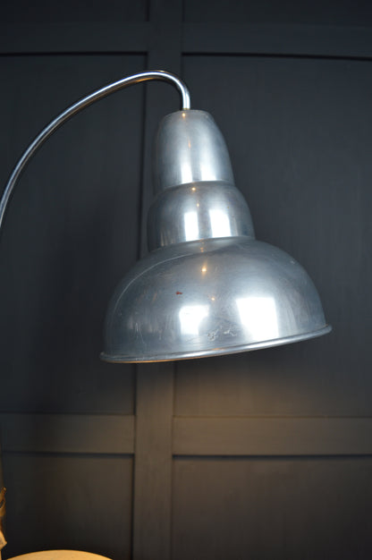 Cream base 'Multilight' desk Lamp