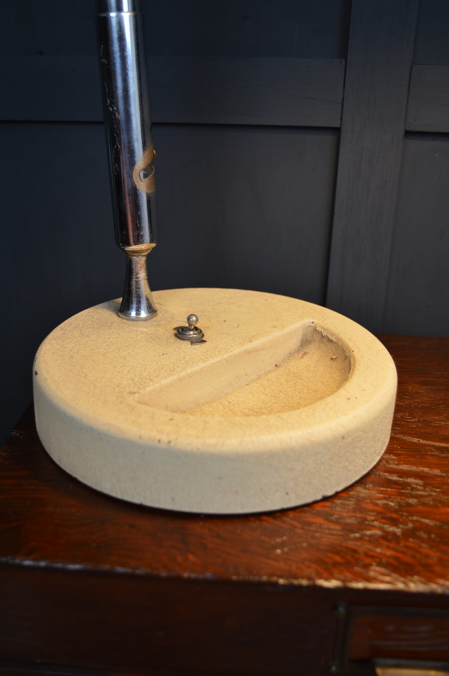 Cream base 'Multilight' desk Lamp