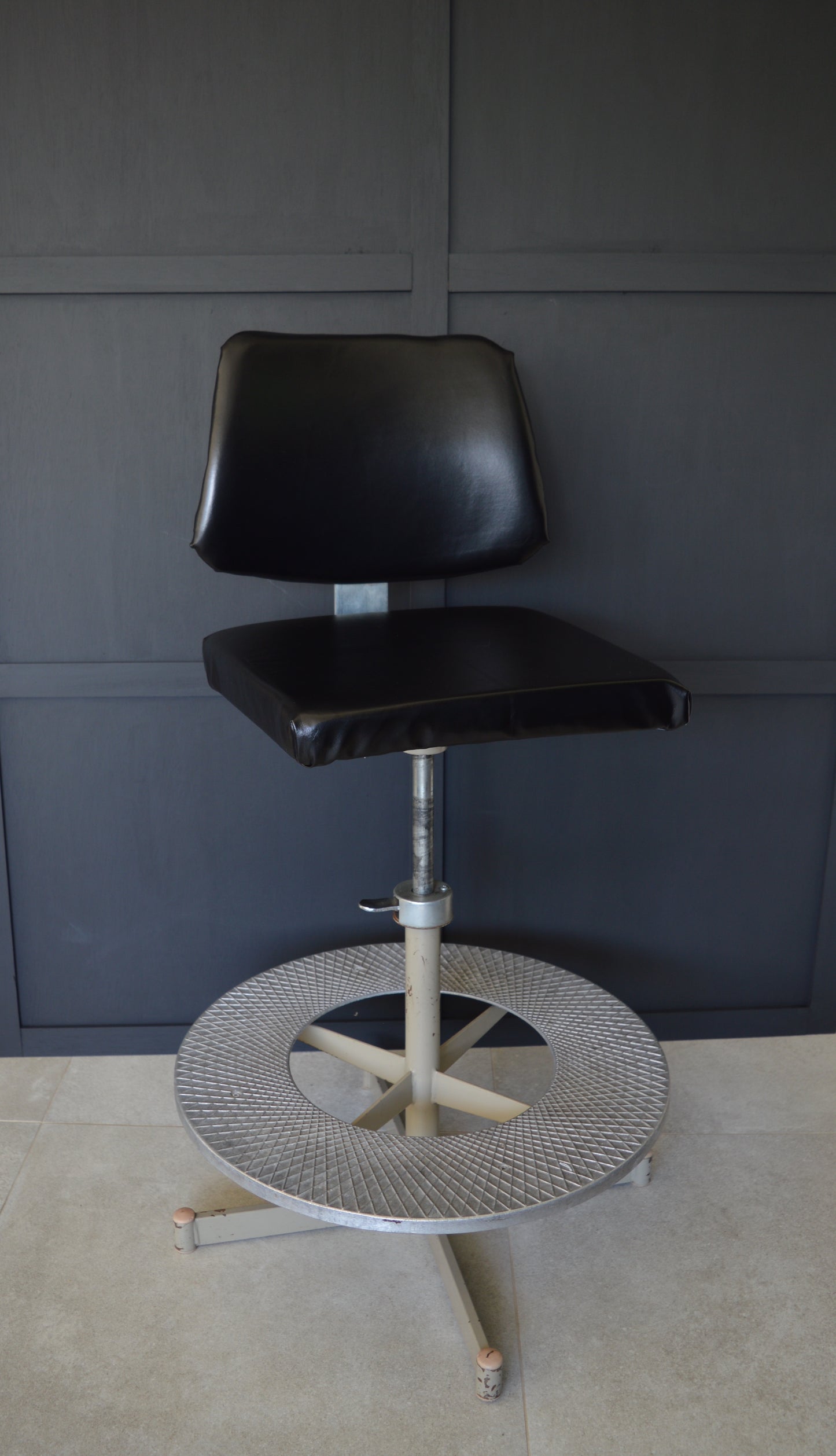 Vintage industrial machinists chair
