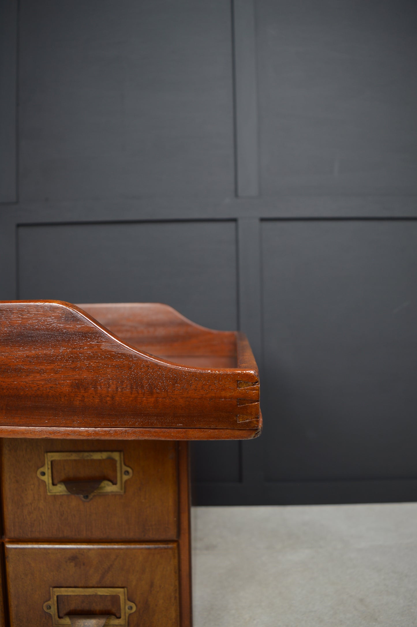 19th Century, Mahogany Georgian Buttlers tray