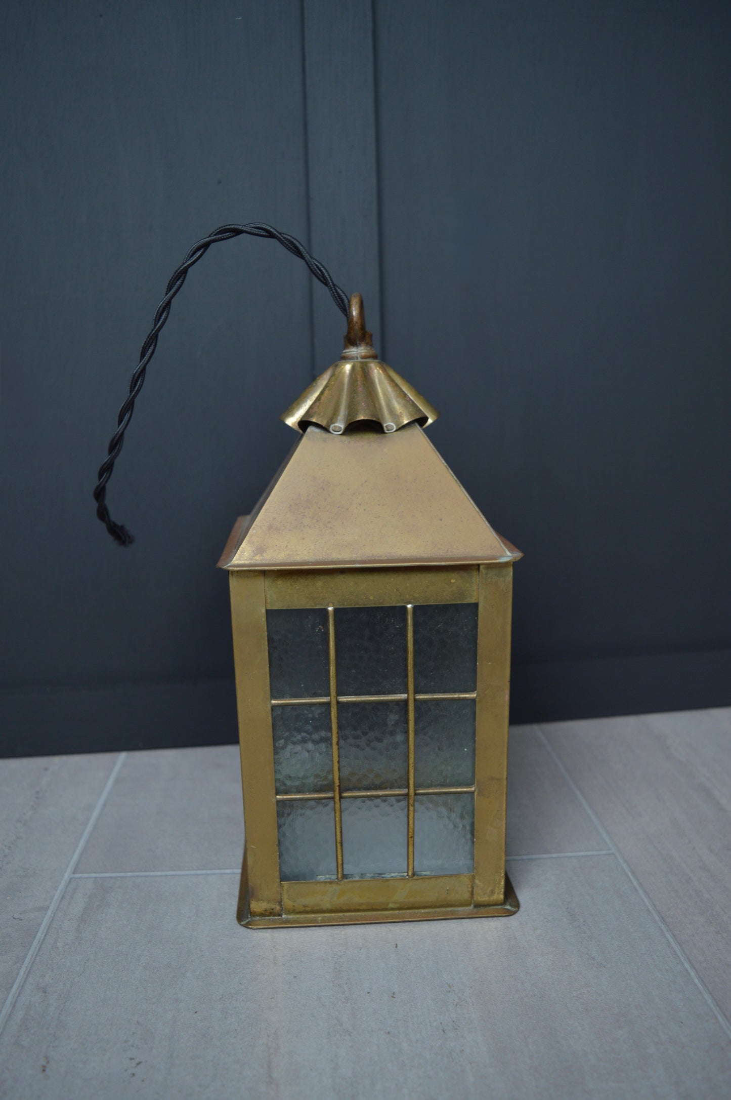 Arts & crafts Glazed brass hall lantern